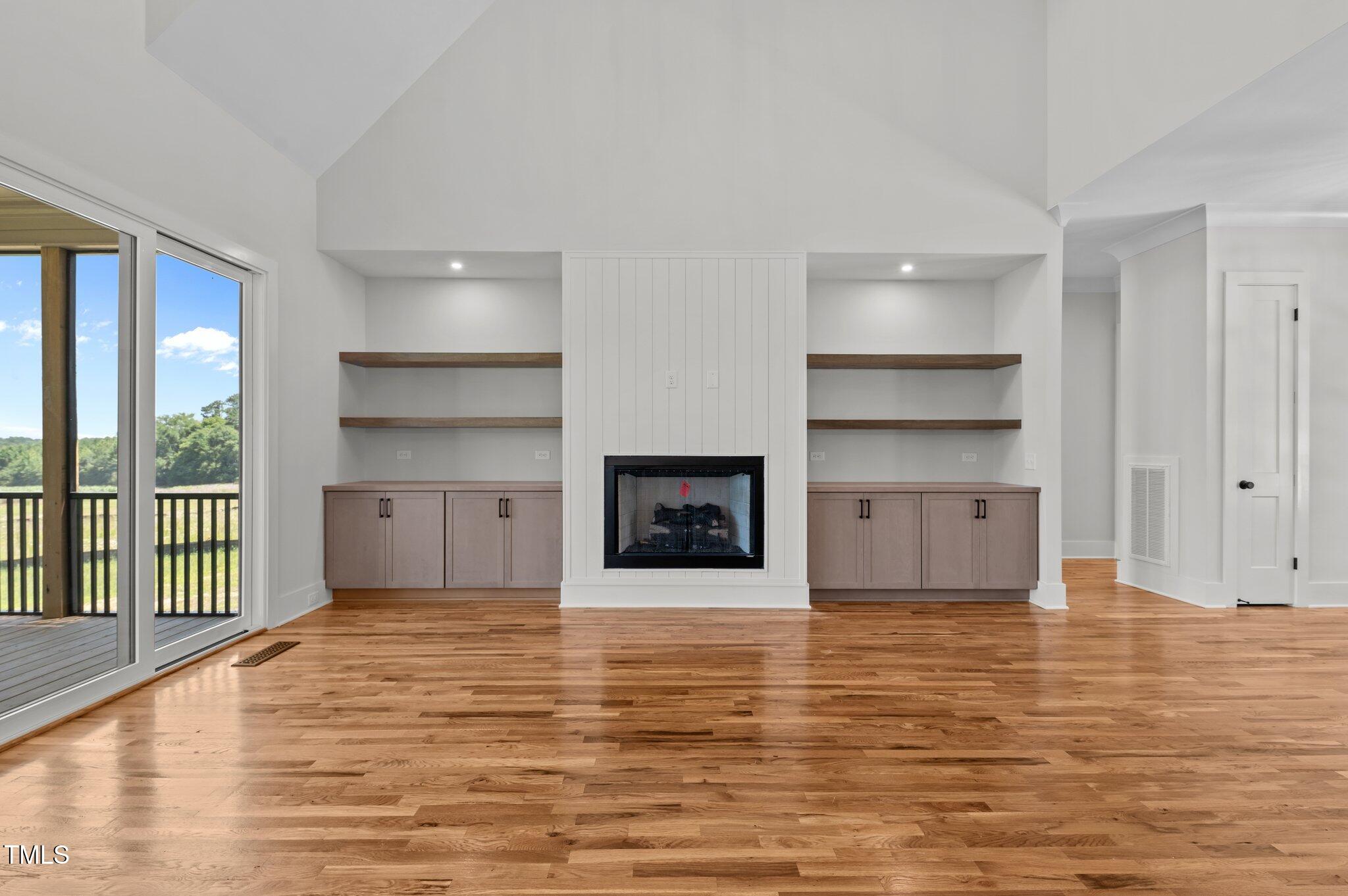 120 Firefly Lane