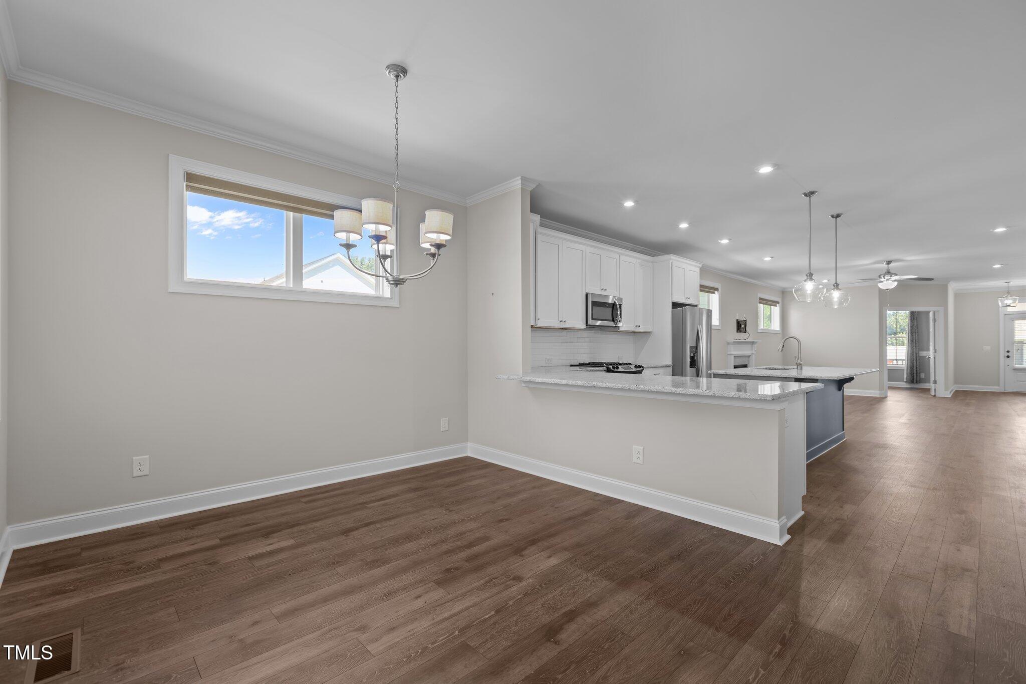 1000 Groveview Wynd