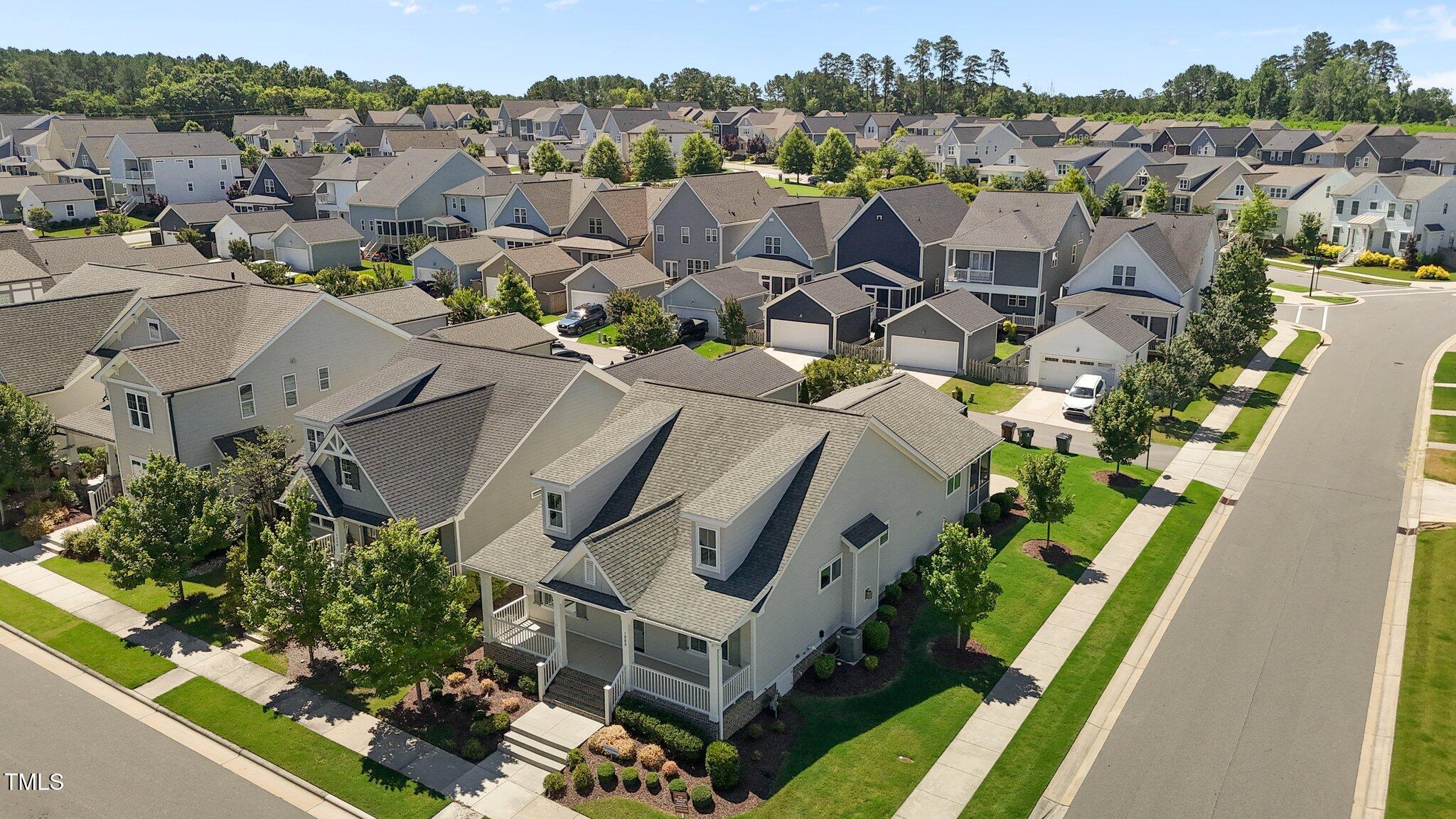 1000 Groveview Wynd