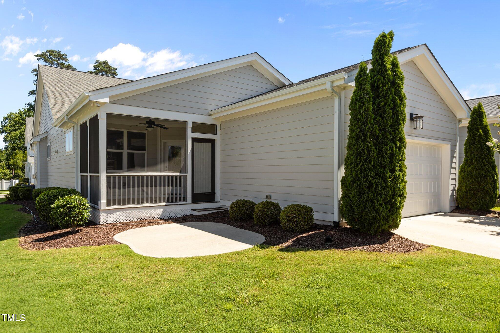 1000 Groveview Wynd