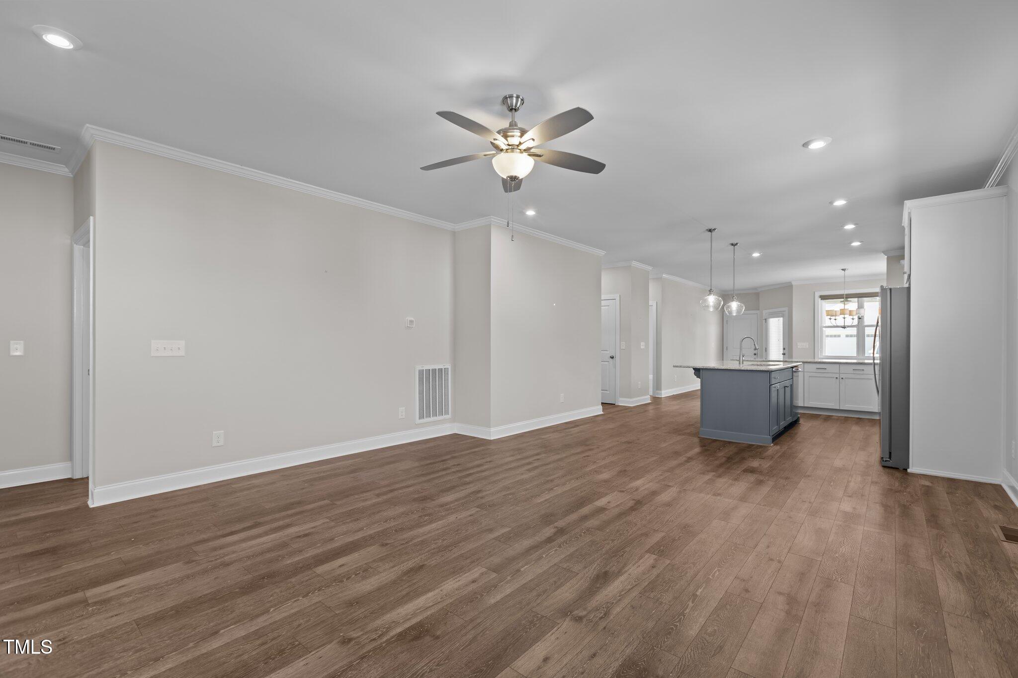 1000 Groveview Wynd