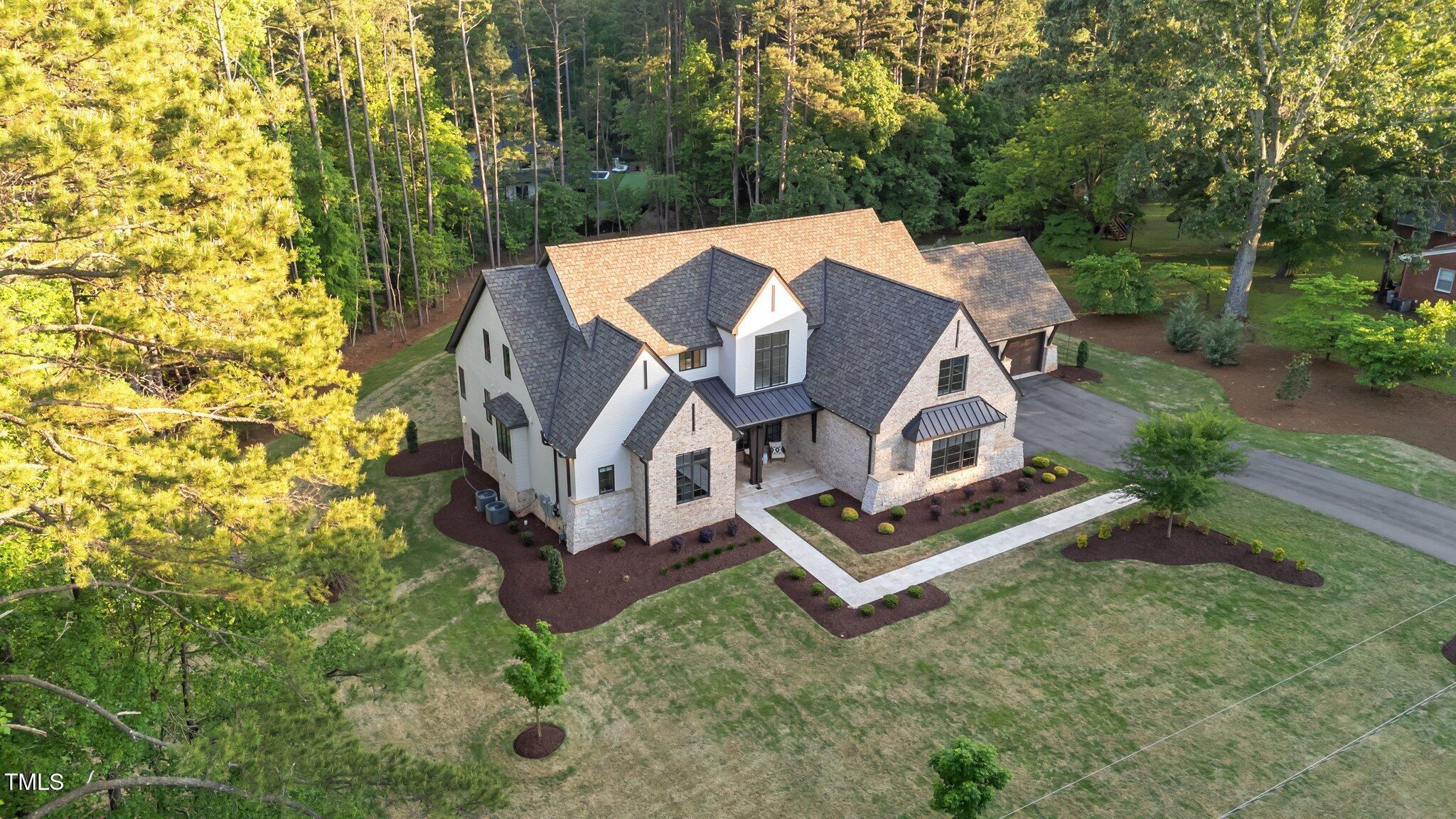 15517 Possum Track Road