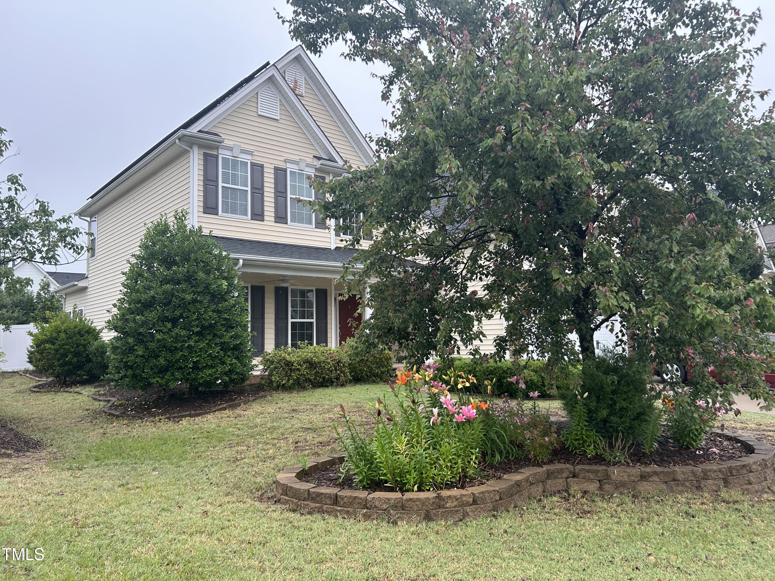 932 Jewel Stone Lane