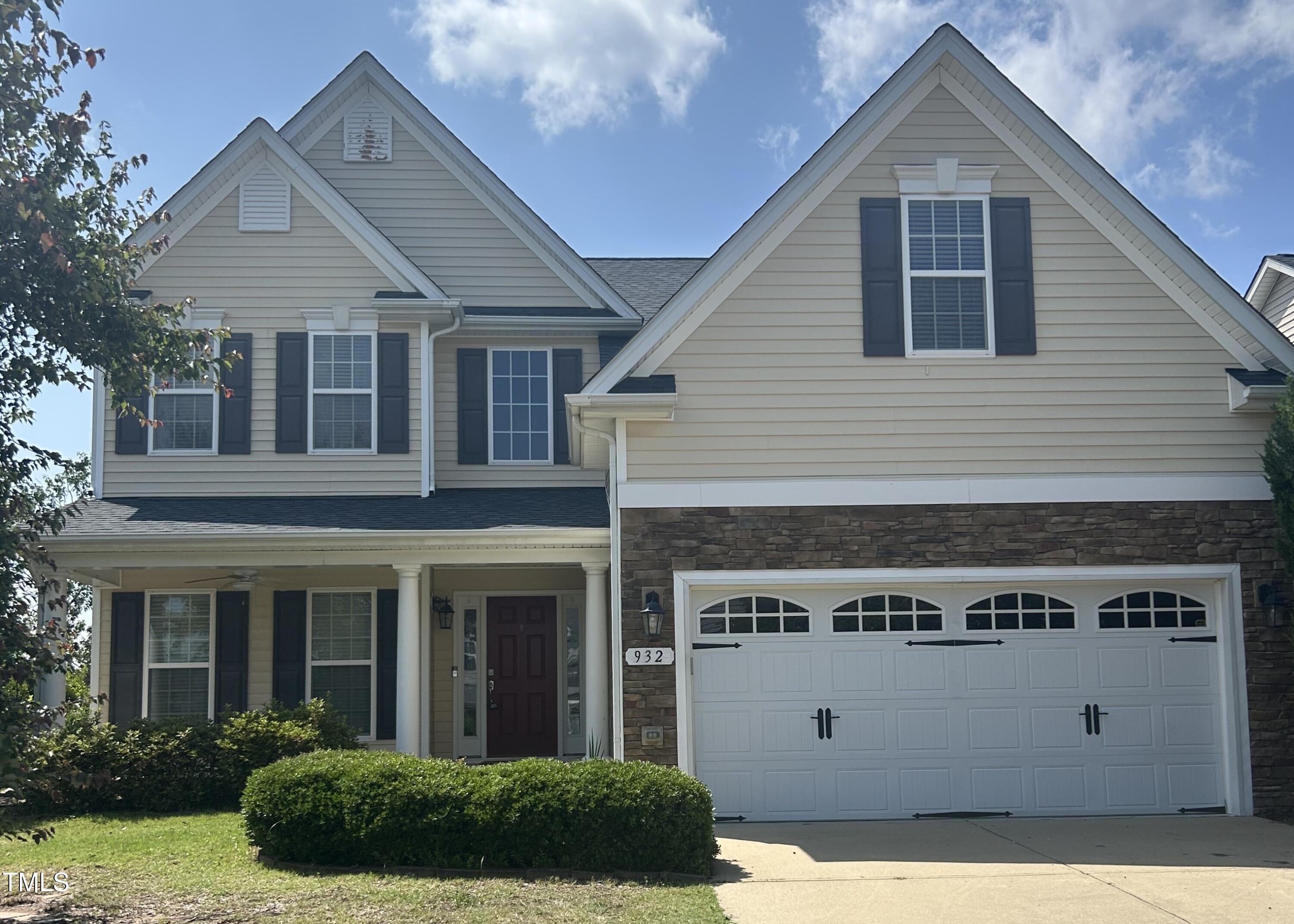 932 Jewel Stone Lane