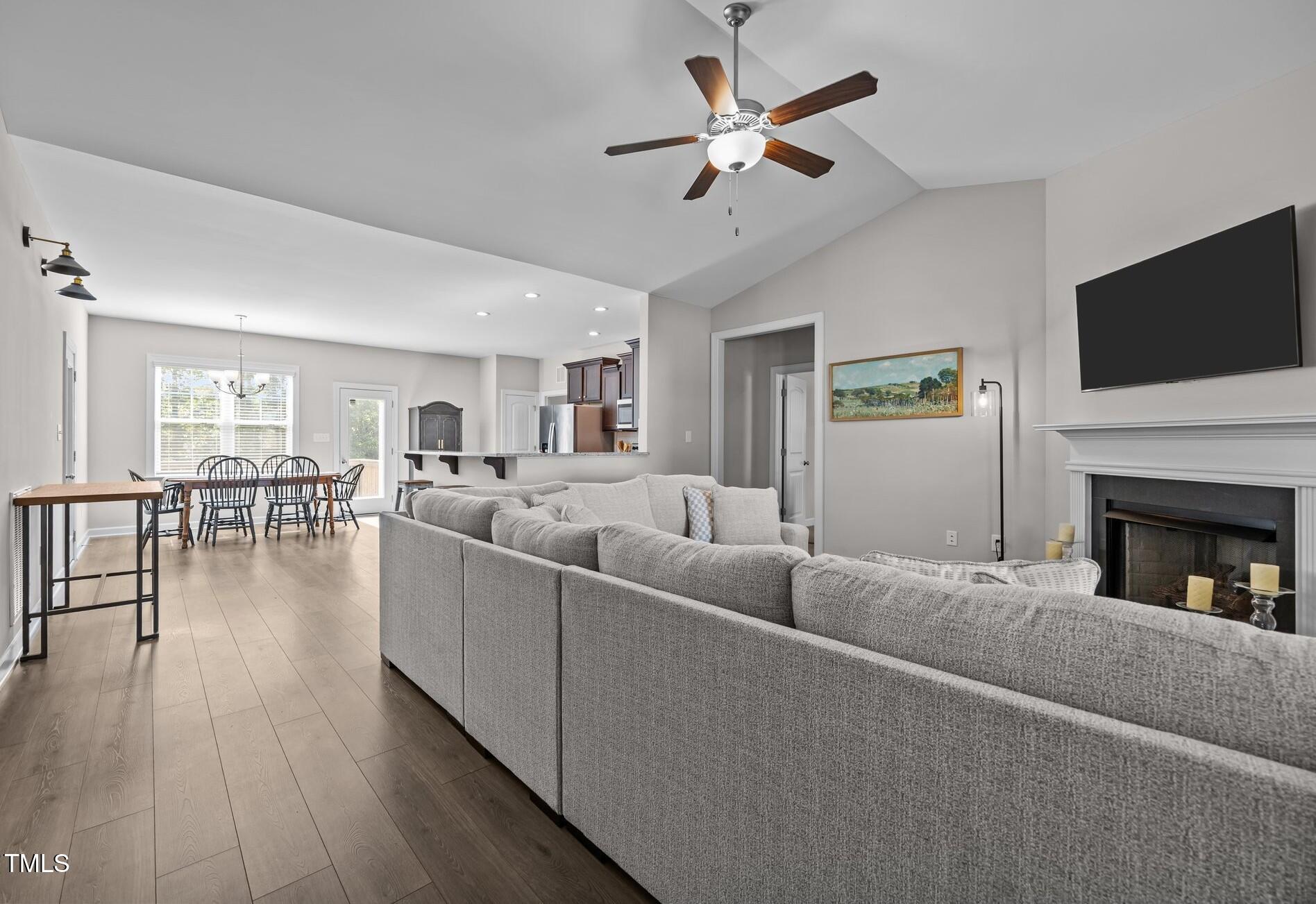 244 Lasswade Court