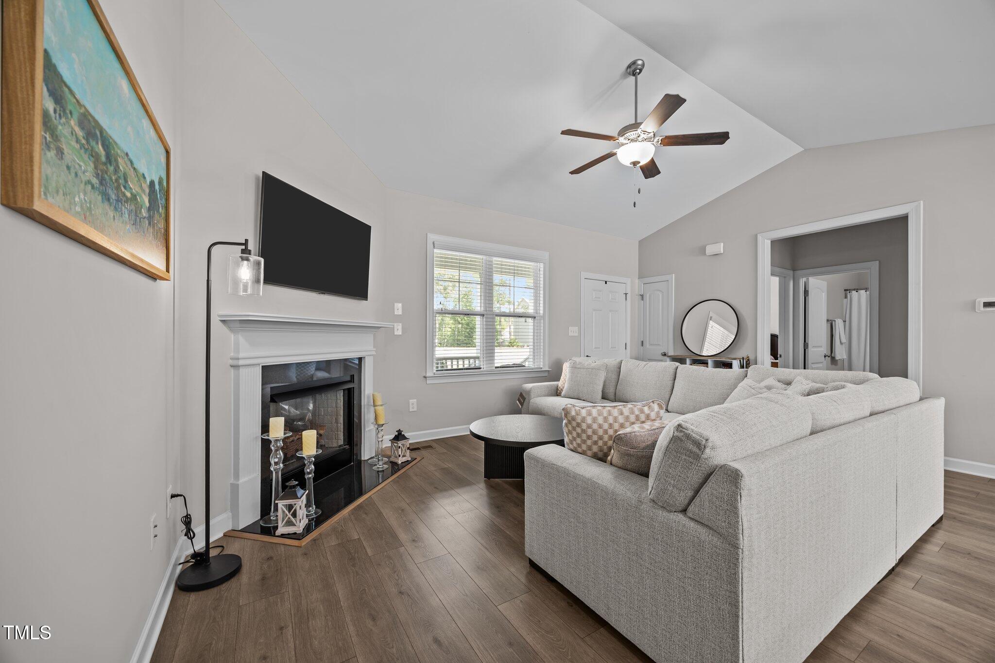244 Lasswade Court