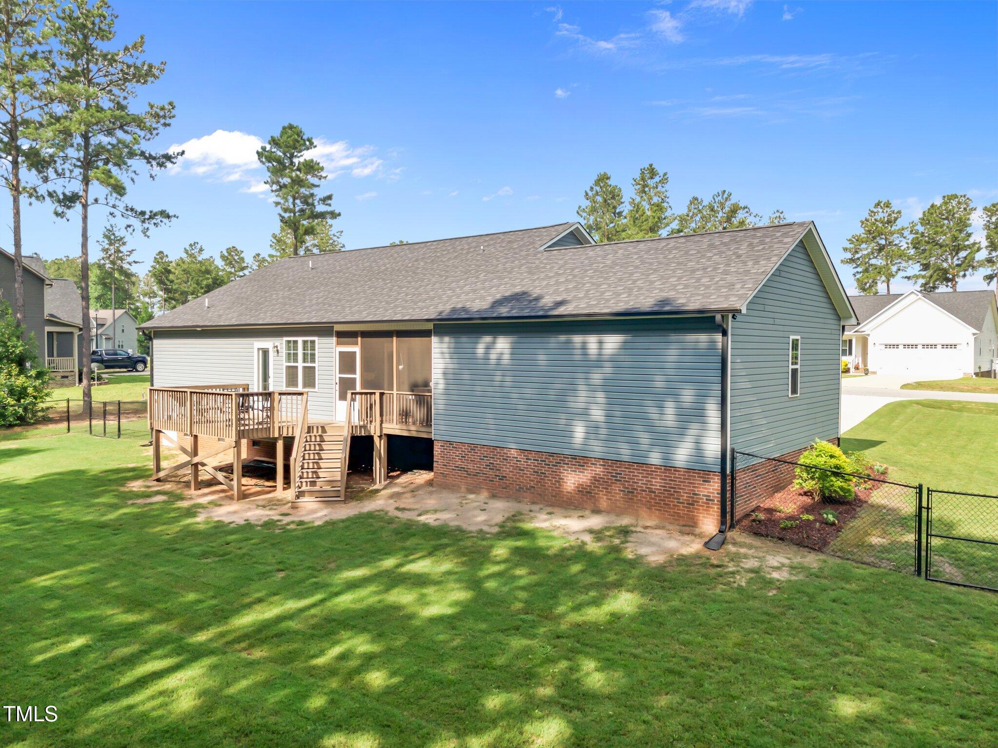 244 Lasswade Court
