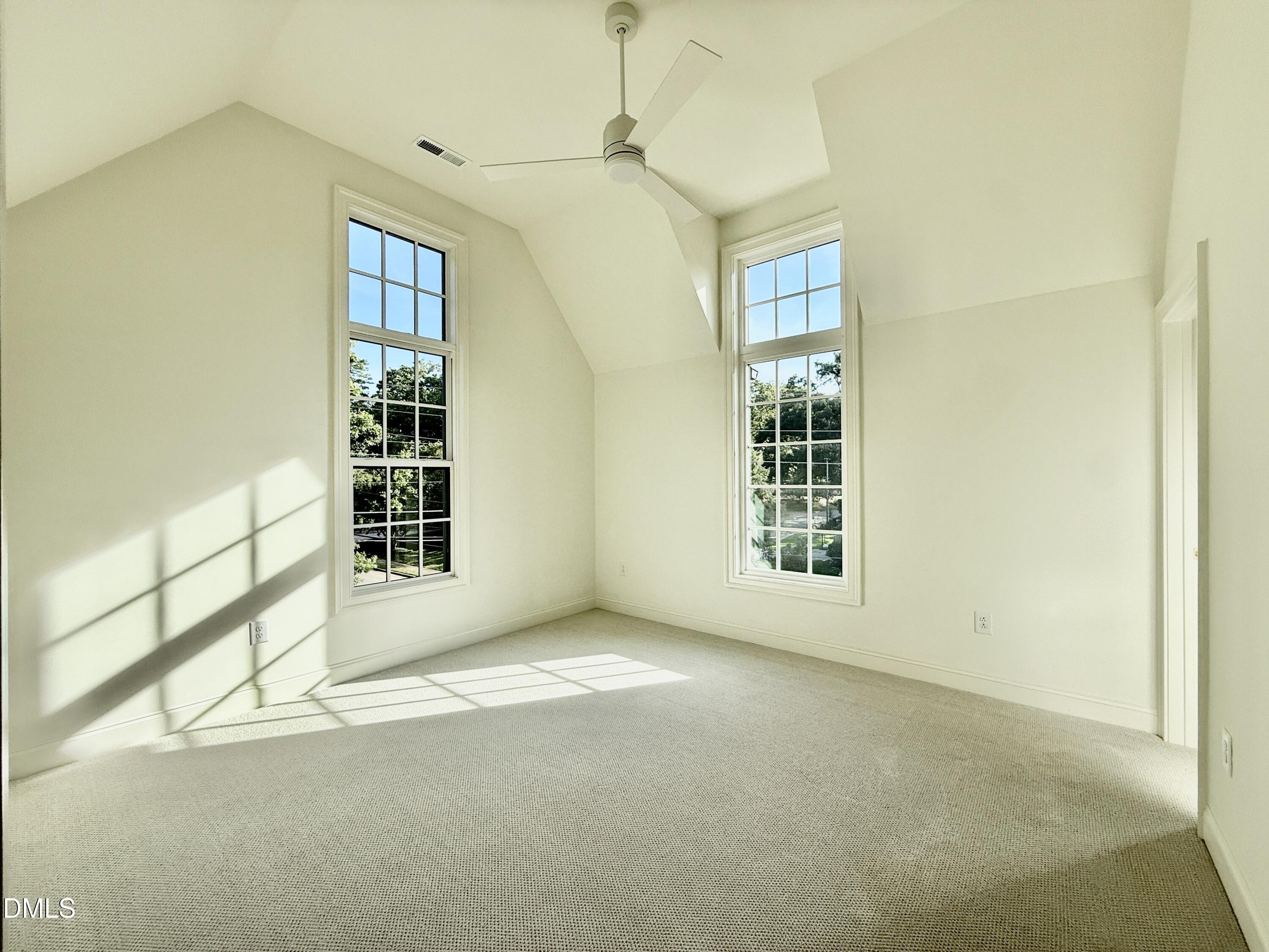 1229 Dixie Trail