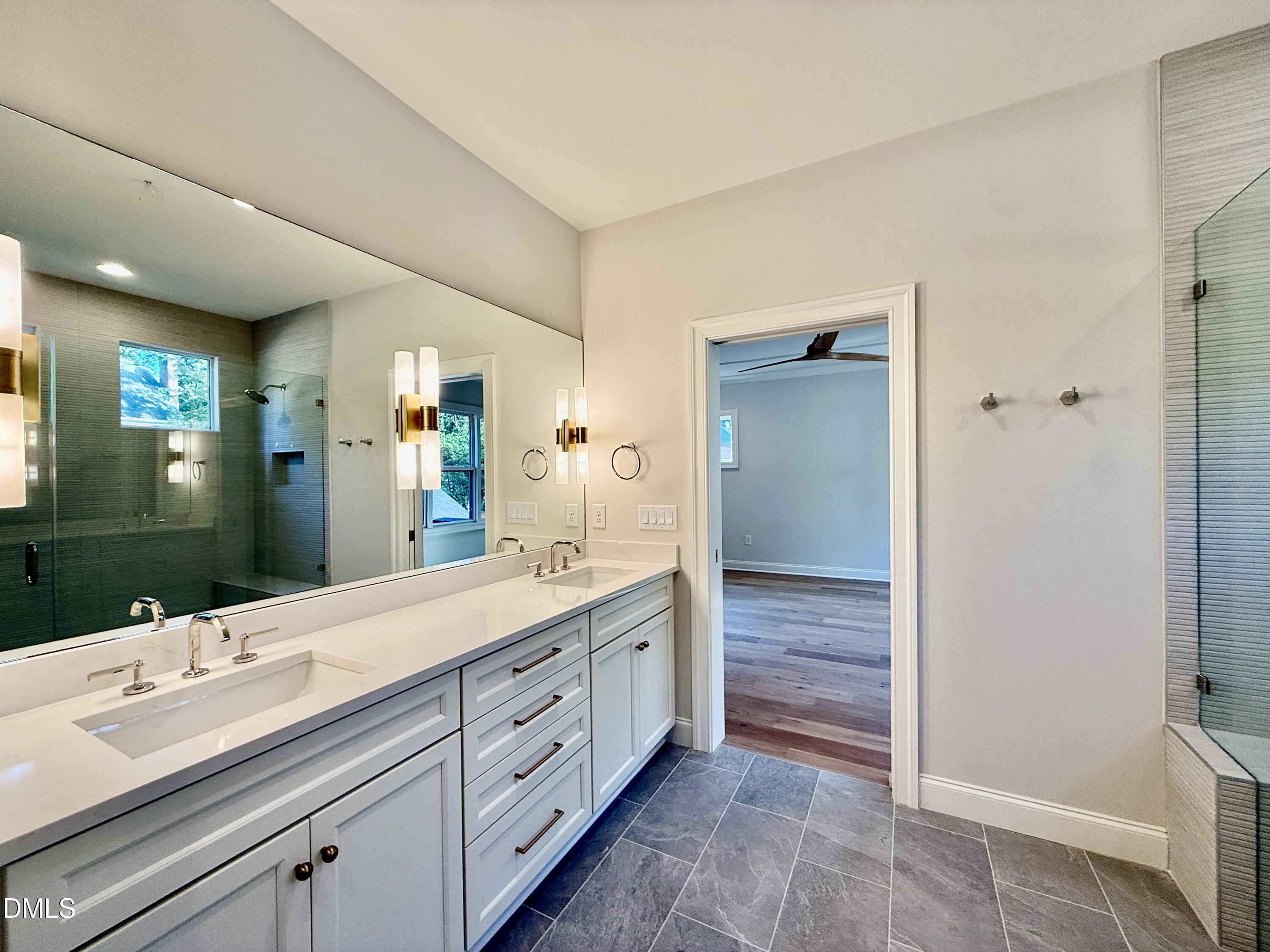 1229 Dixie Trail