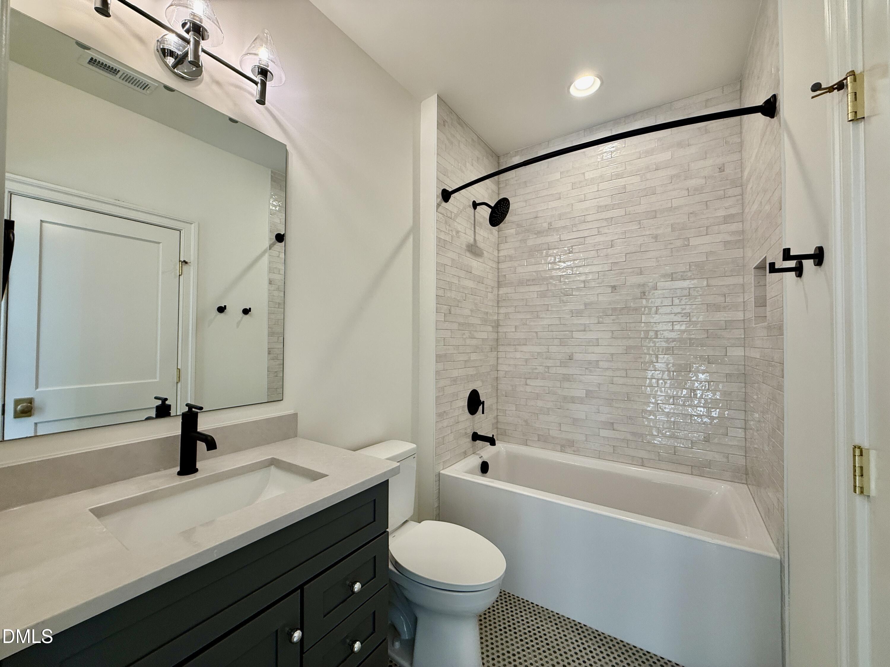 1229 Dixie Trail