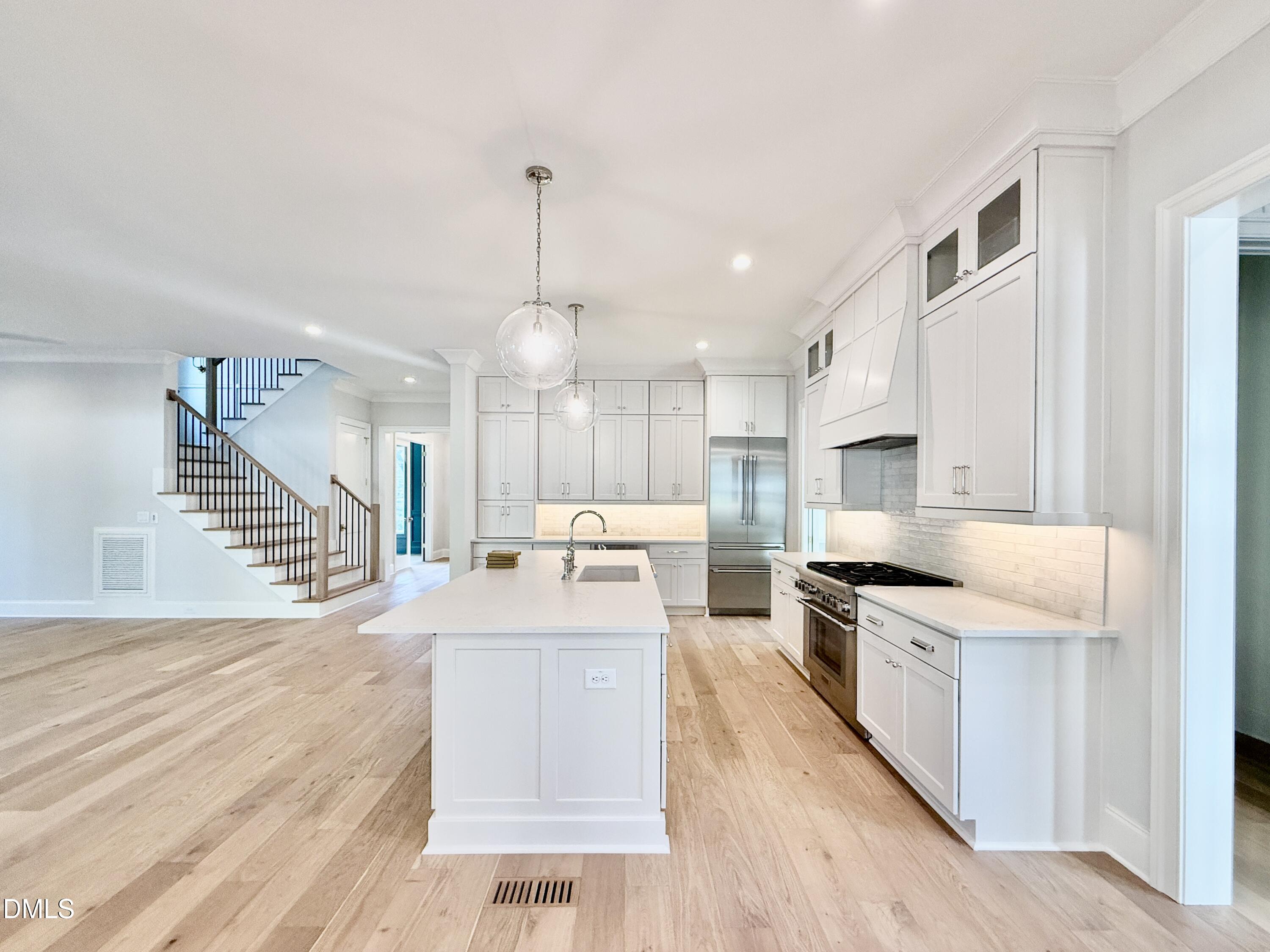 1229 Dixie Trail
