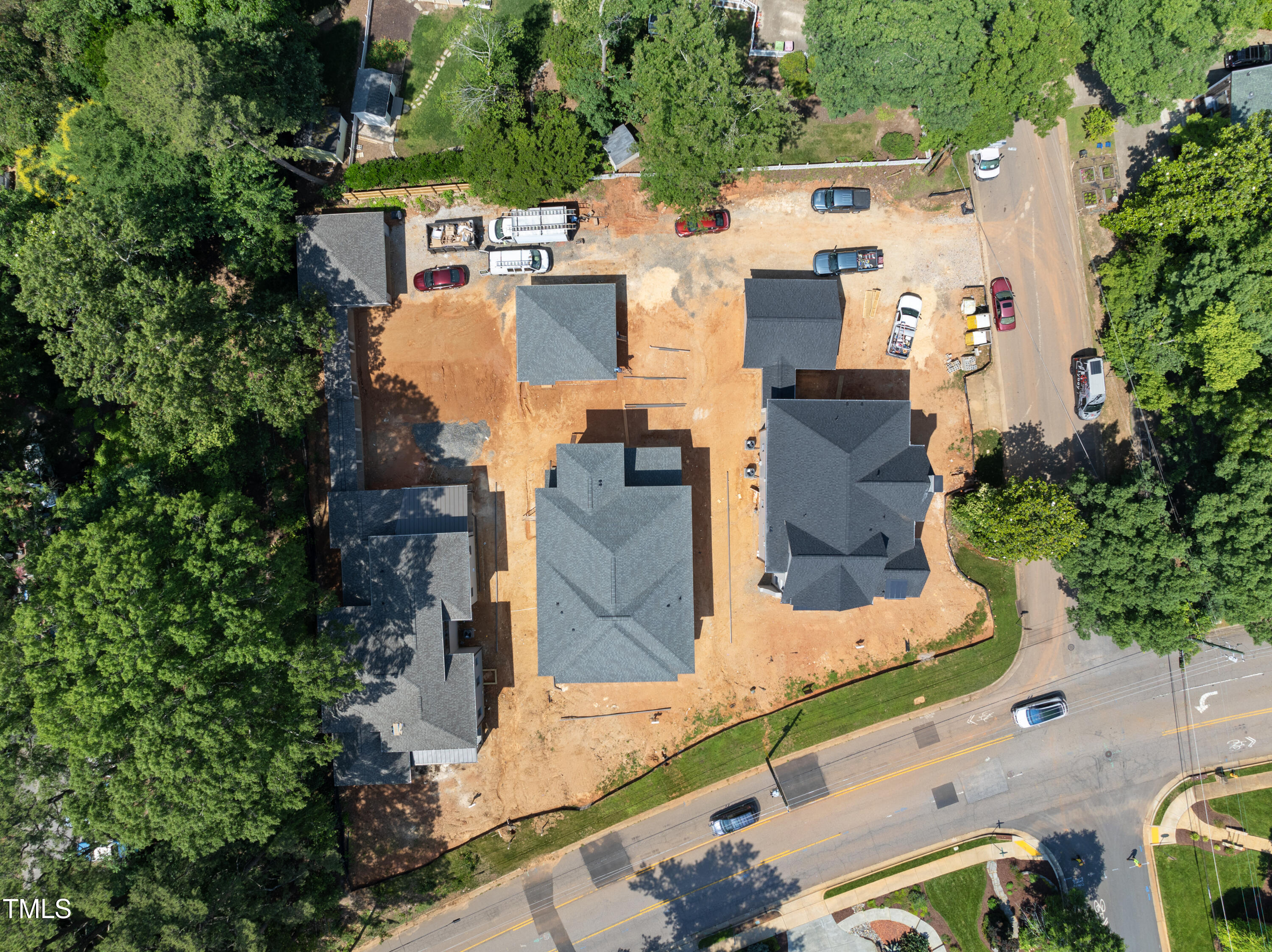 1229 Dixie Trail