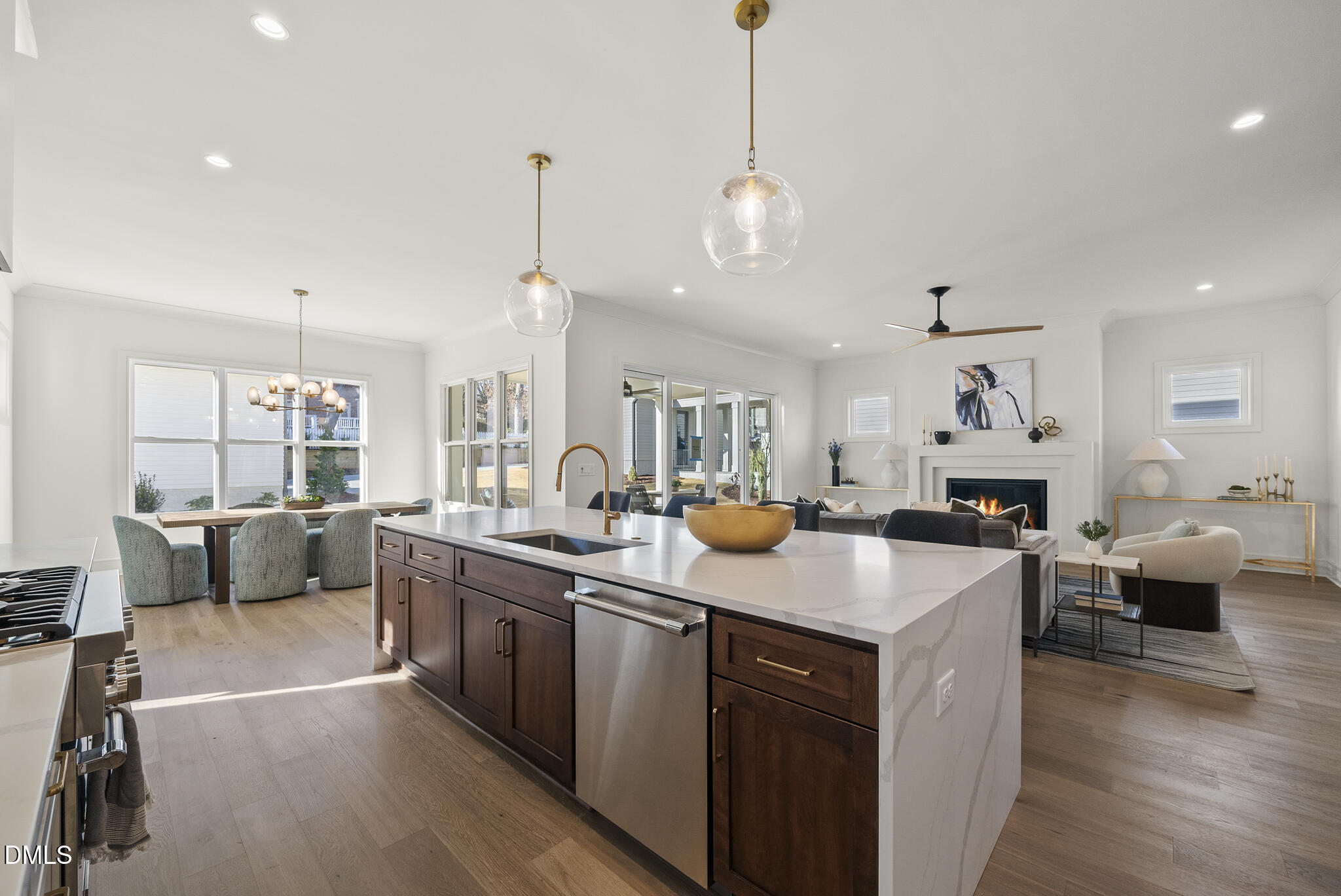 1225 Dixie Trail