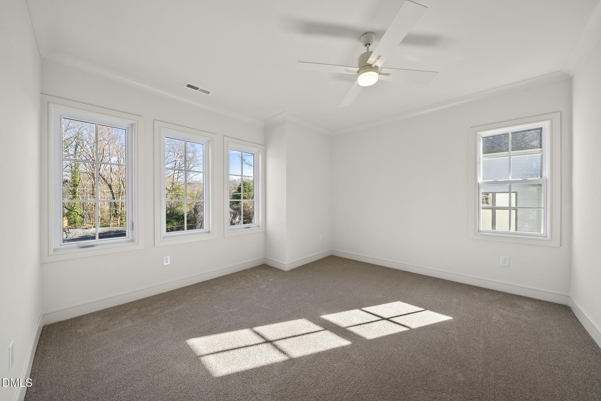 1225 Dixie Trail