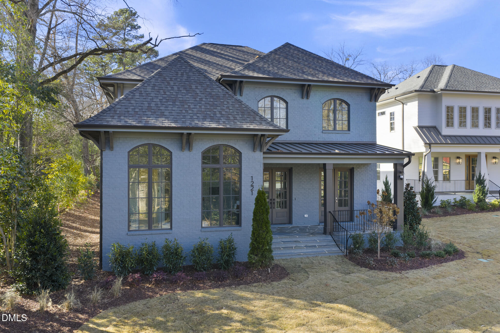 1221 Dixie Trail
