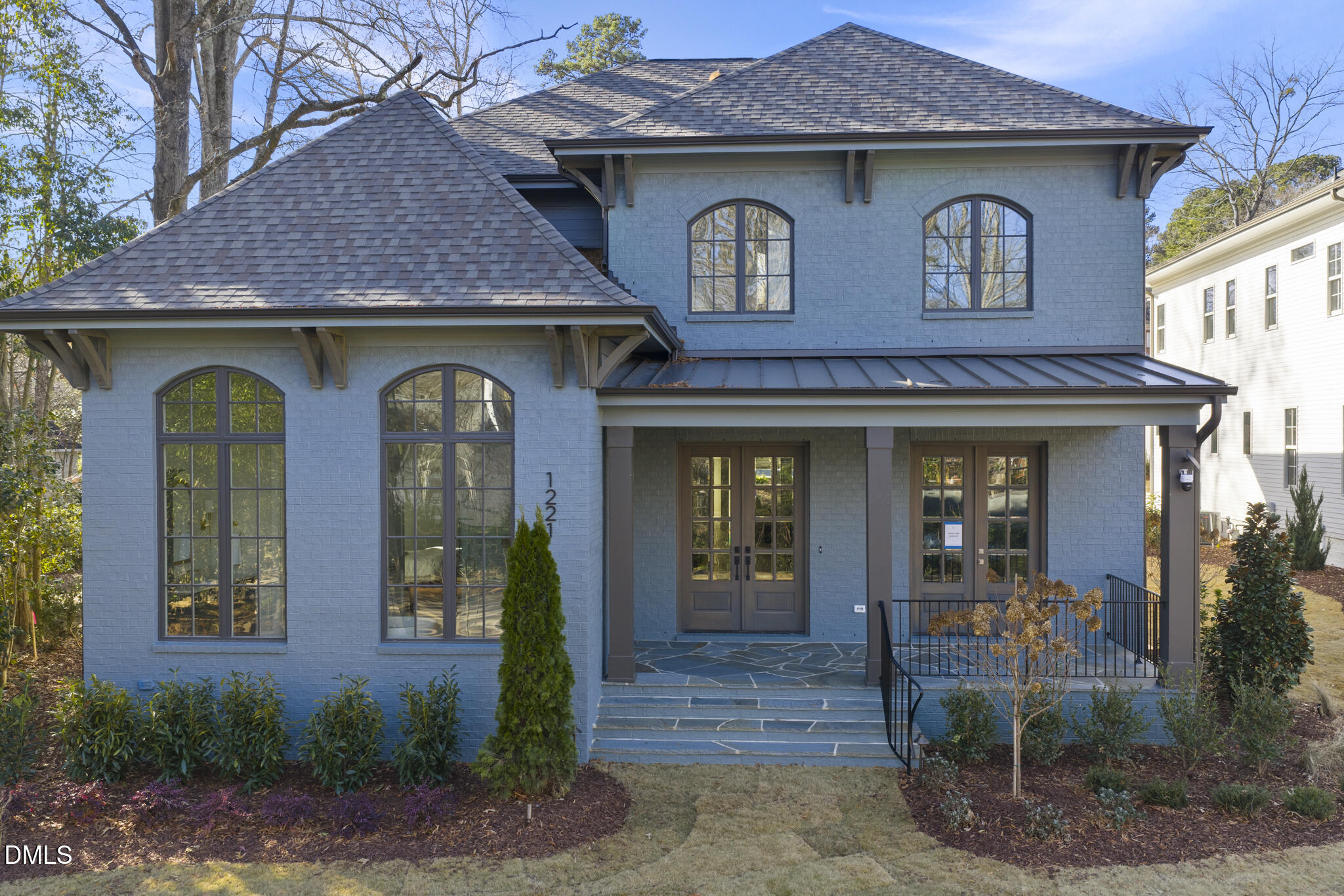 1221 Dixie Trail