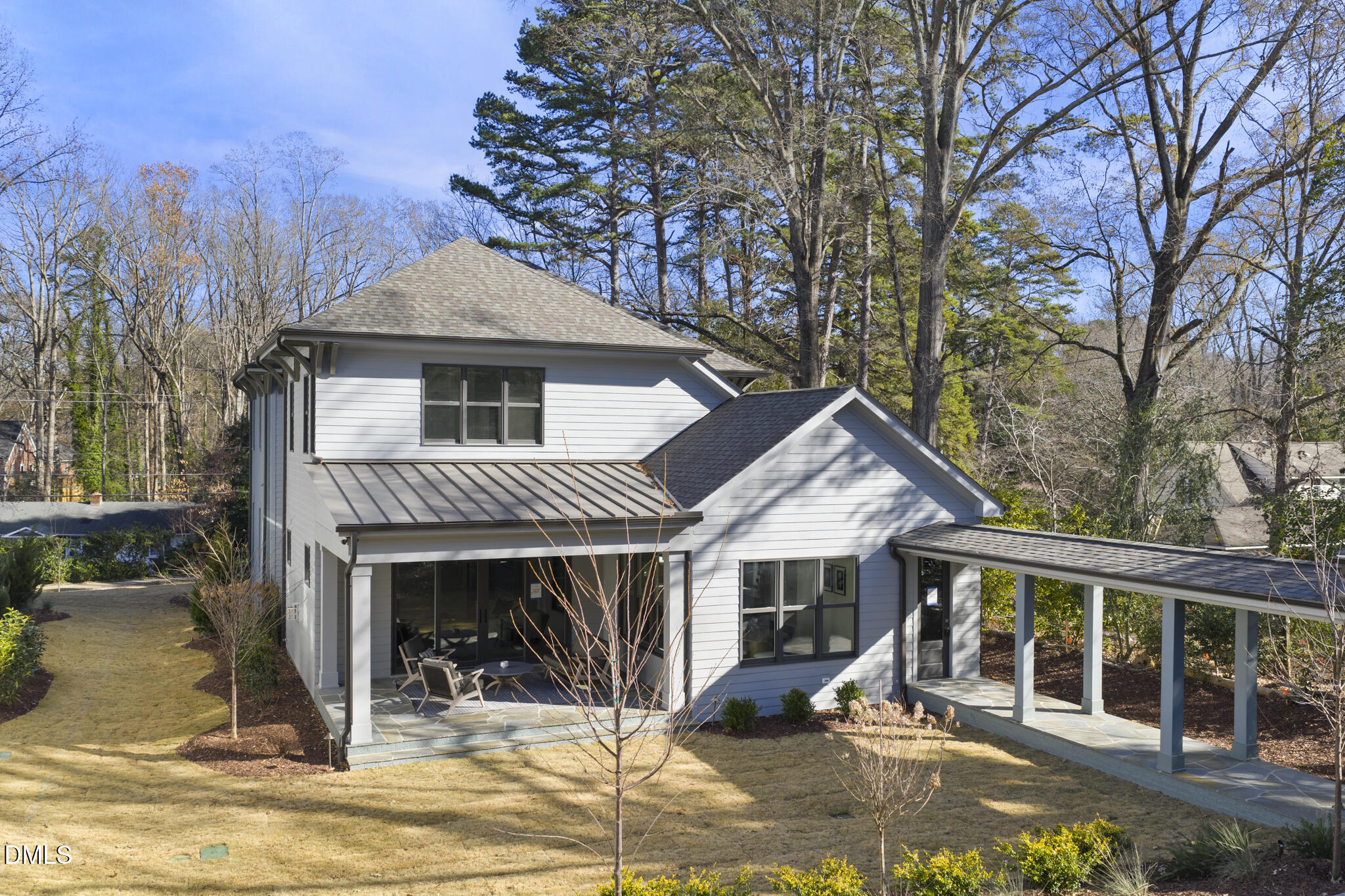 1221 Dixie Trail