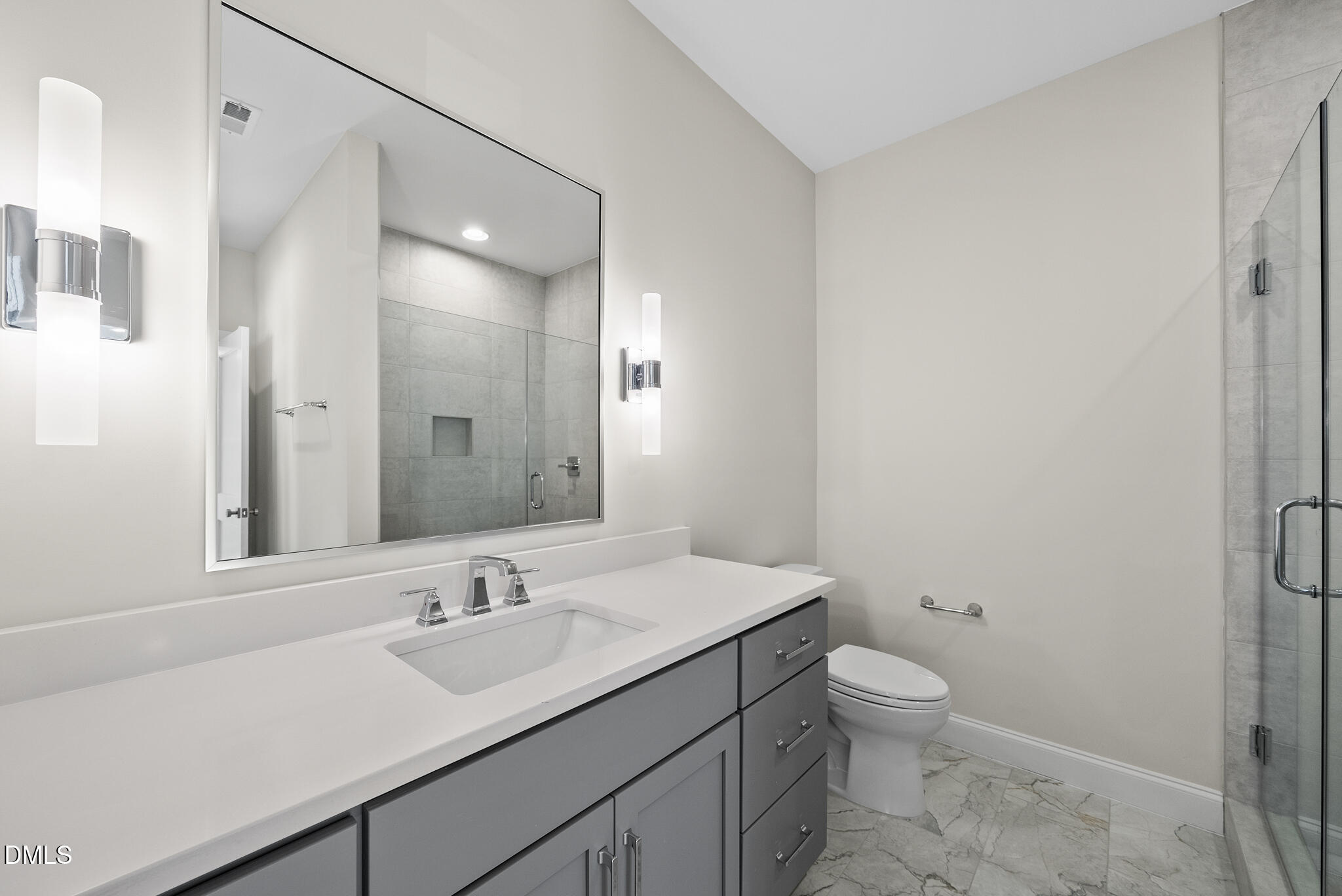 1221 Dixie Trail