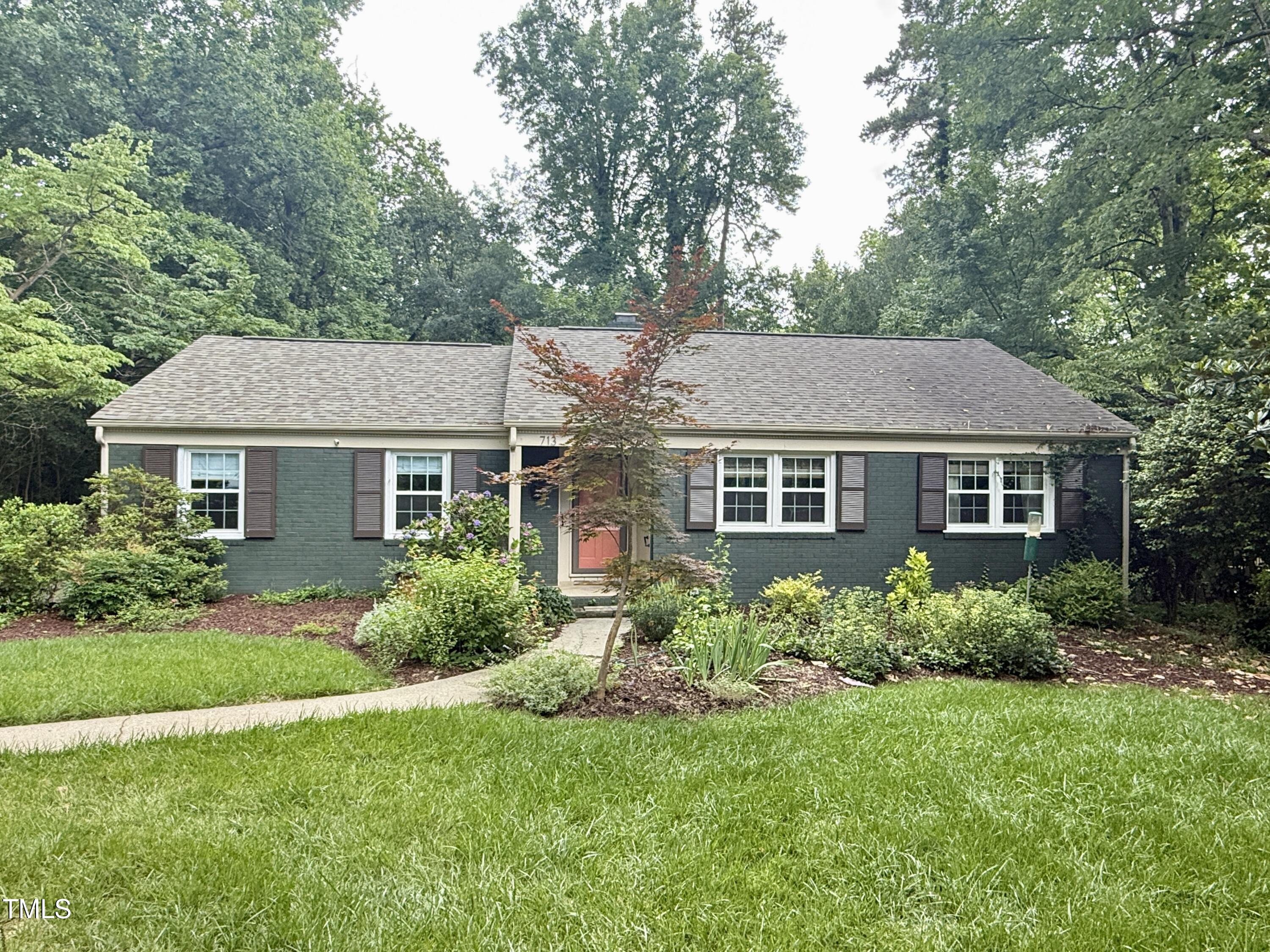 713 Macon Place