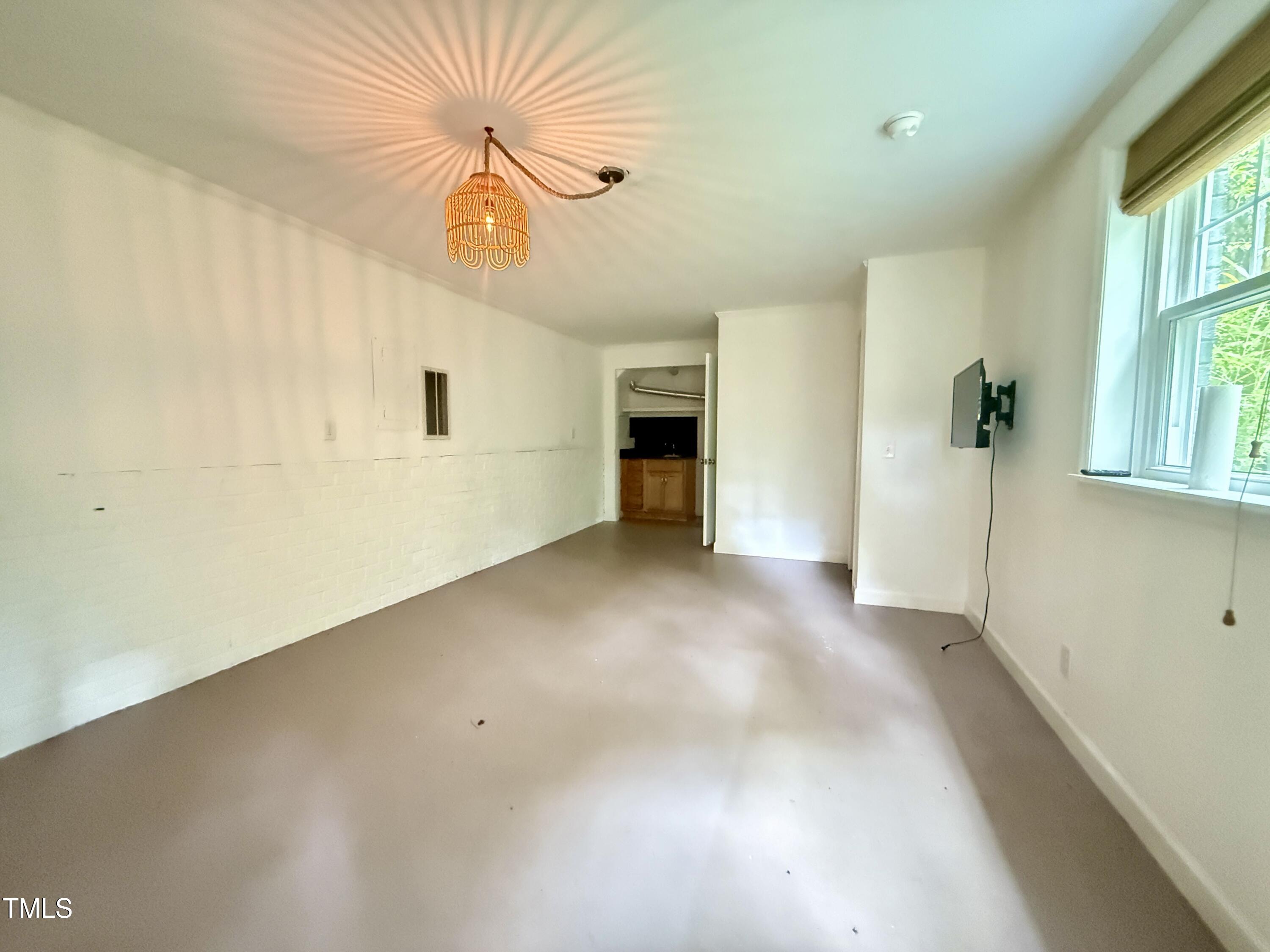 713 Macon Place