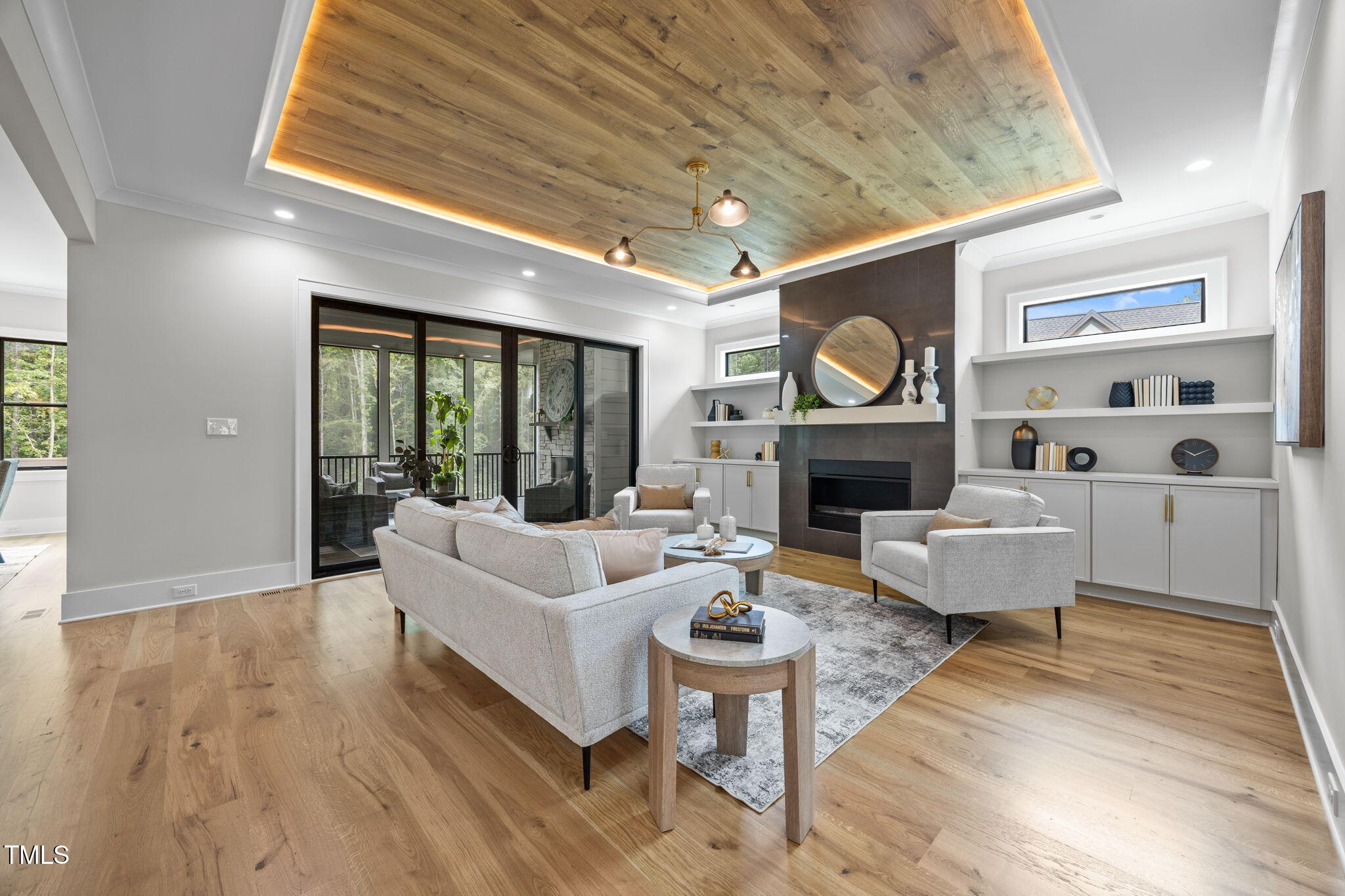 1112 Delilia Lane