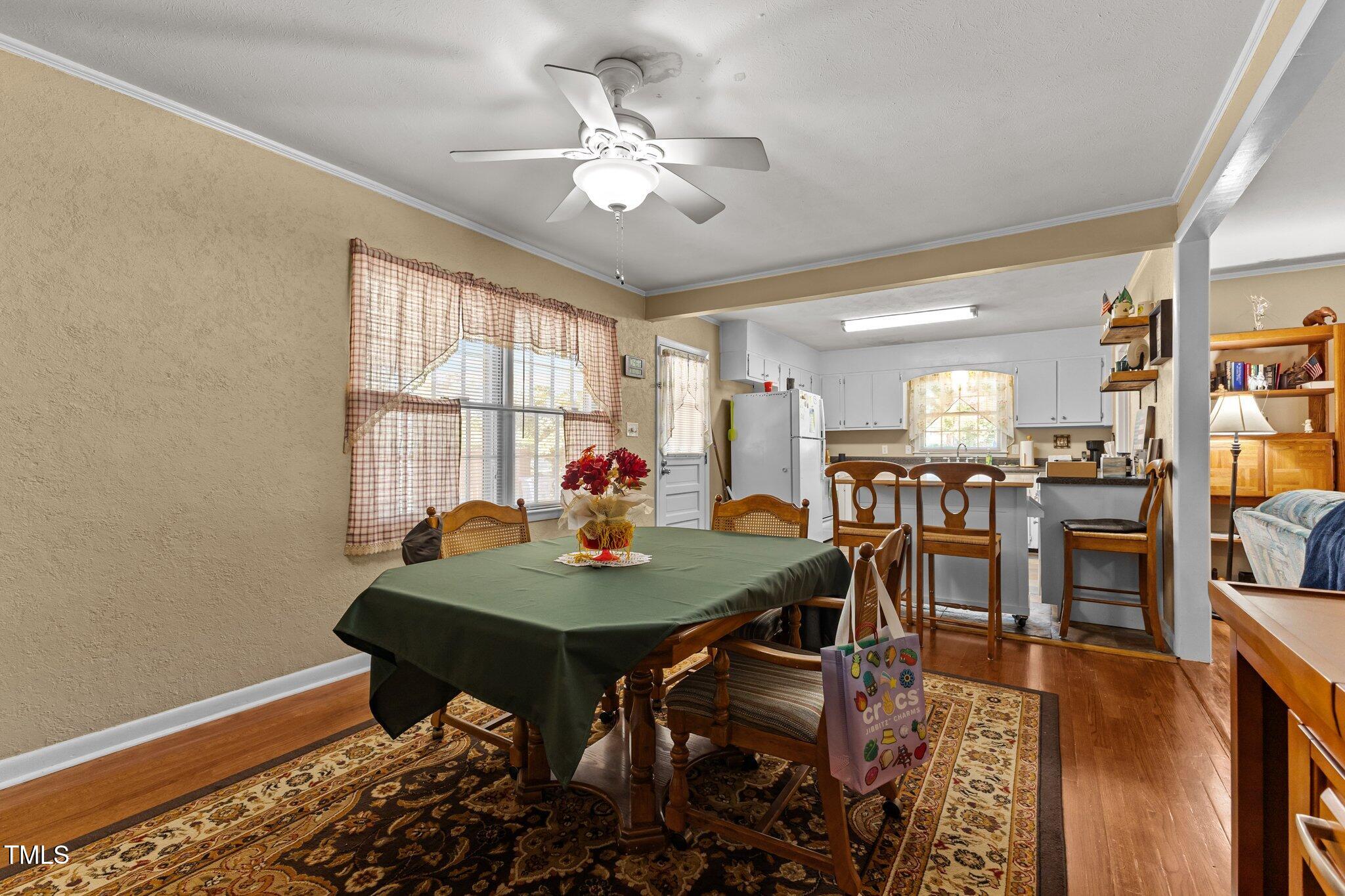 2809 Skycrest Drive