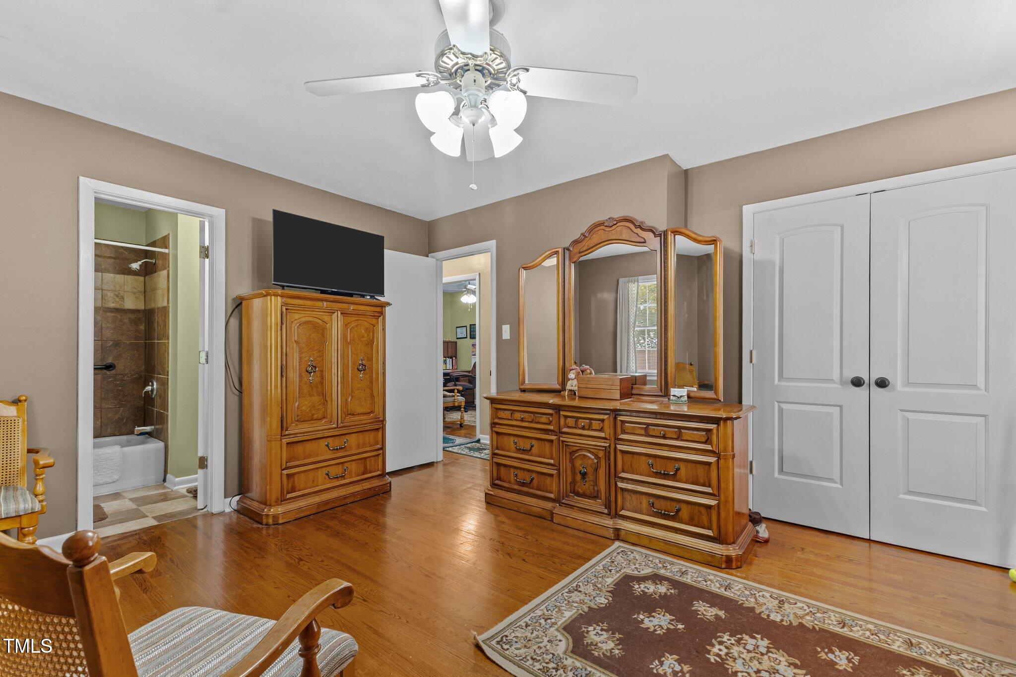 2809 Skycrest Drive