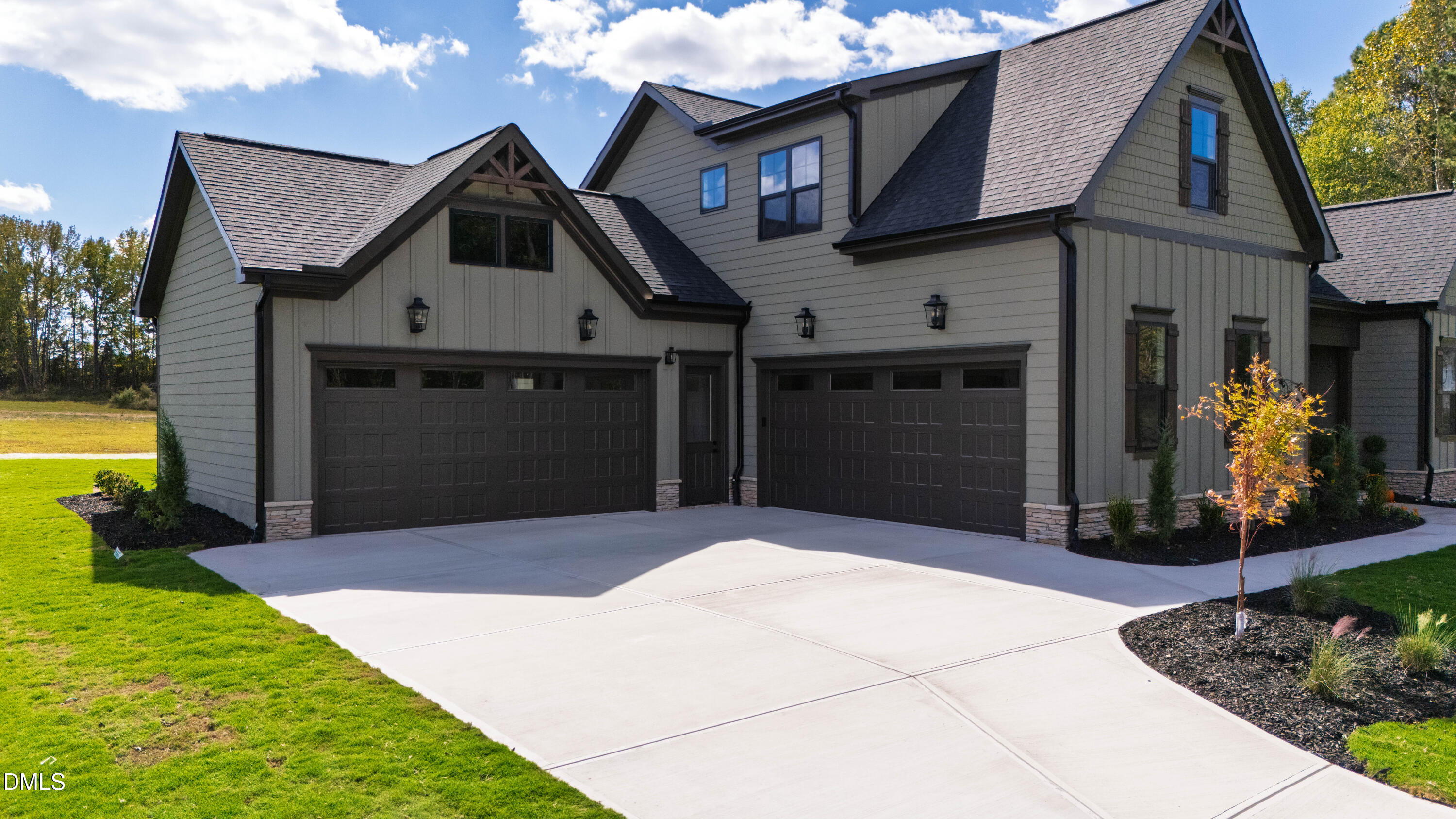 110 Broadleaf Lane