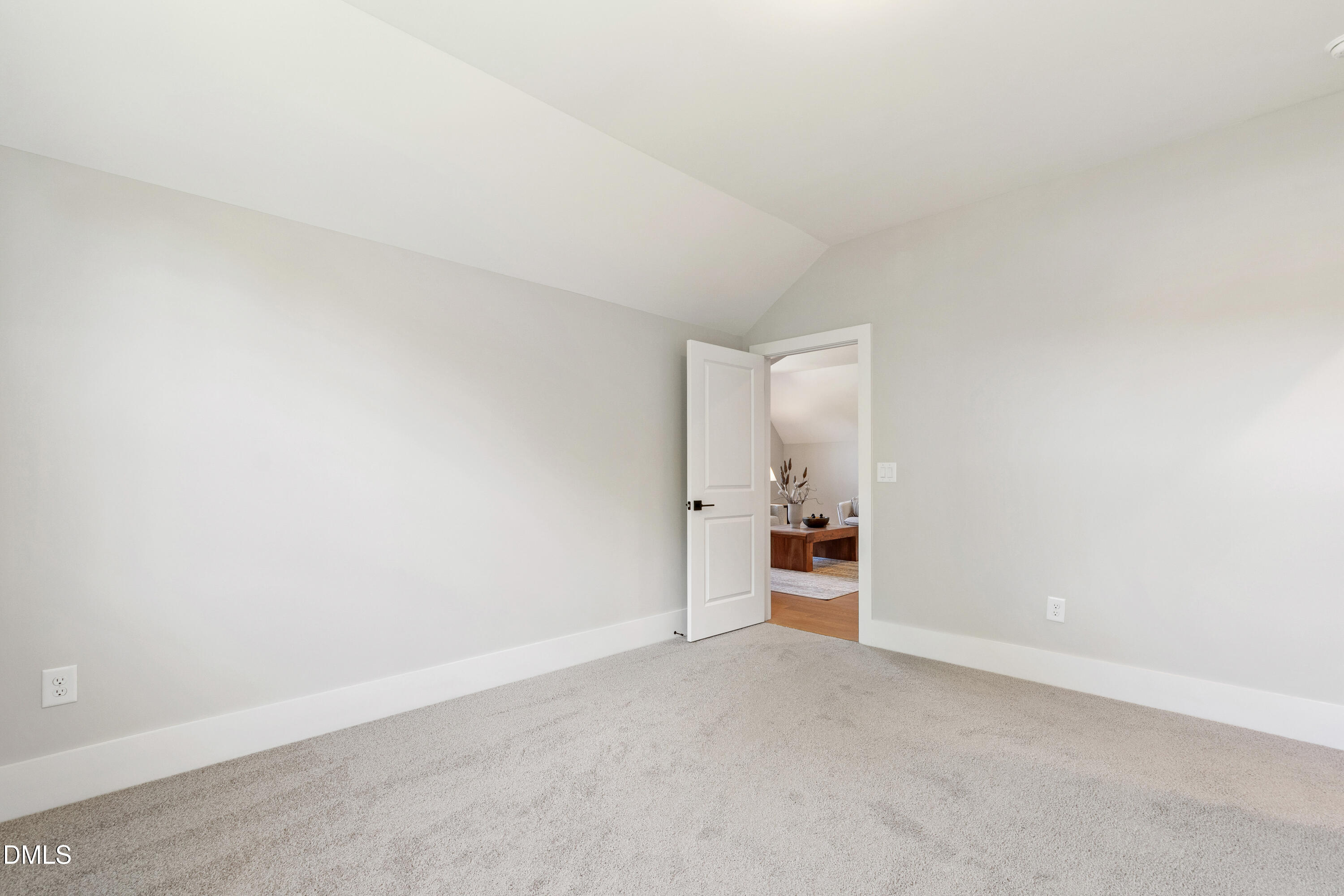 110 Broadleaf Lane