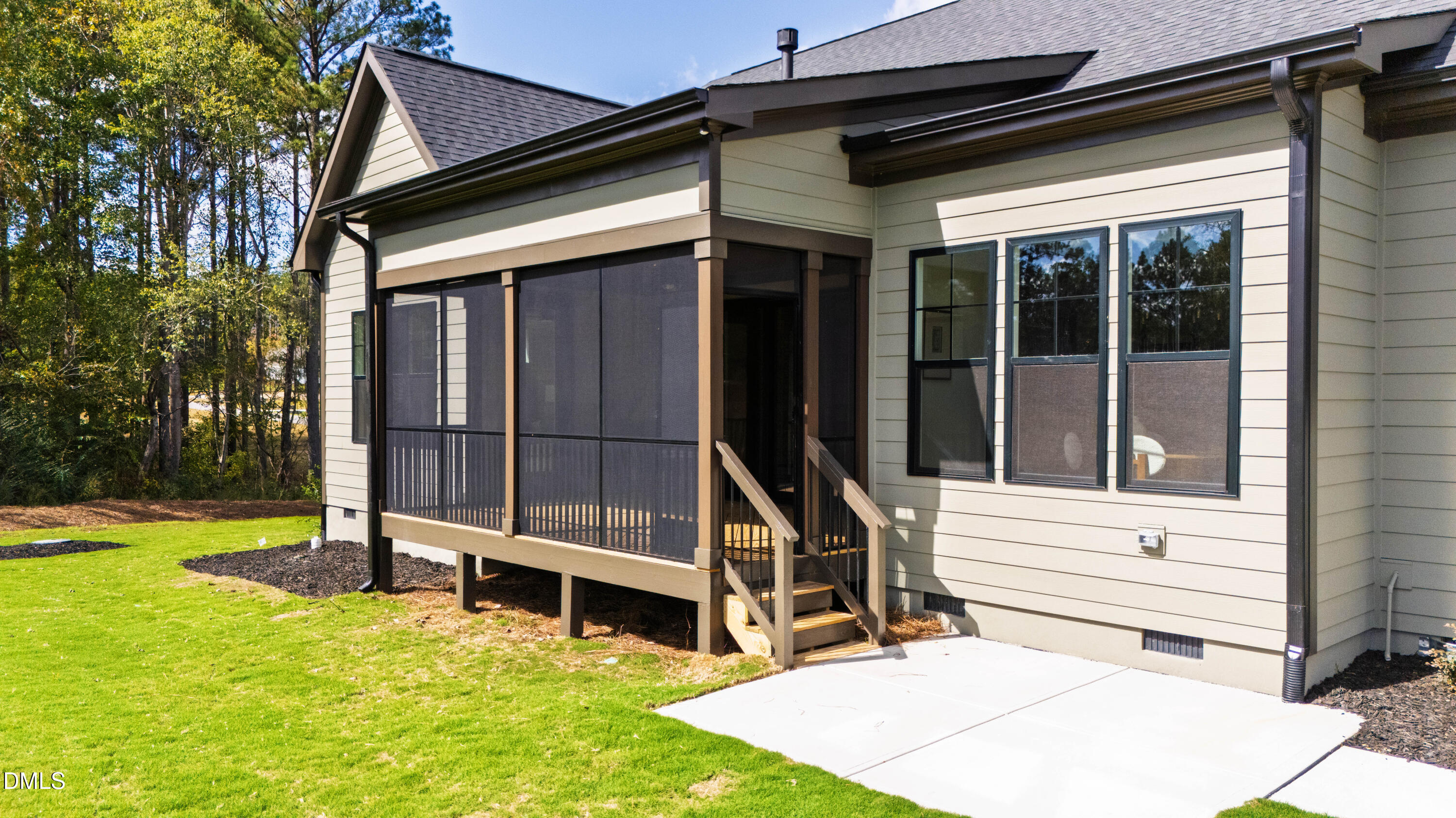 110 Broadleaf Lane