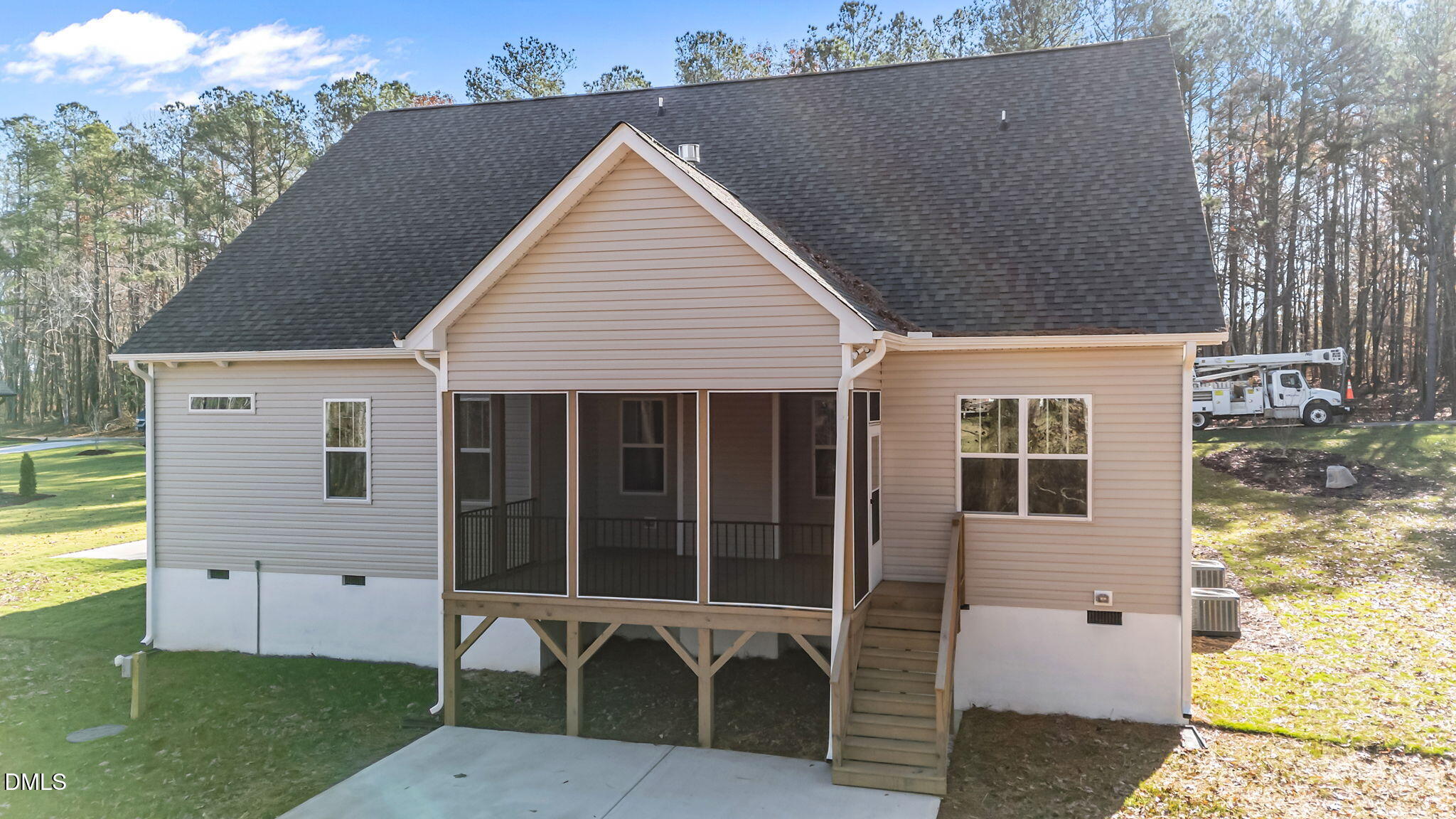 25 Autumnwood Lane