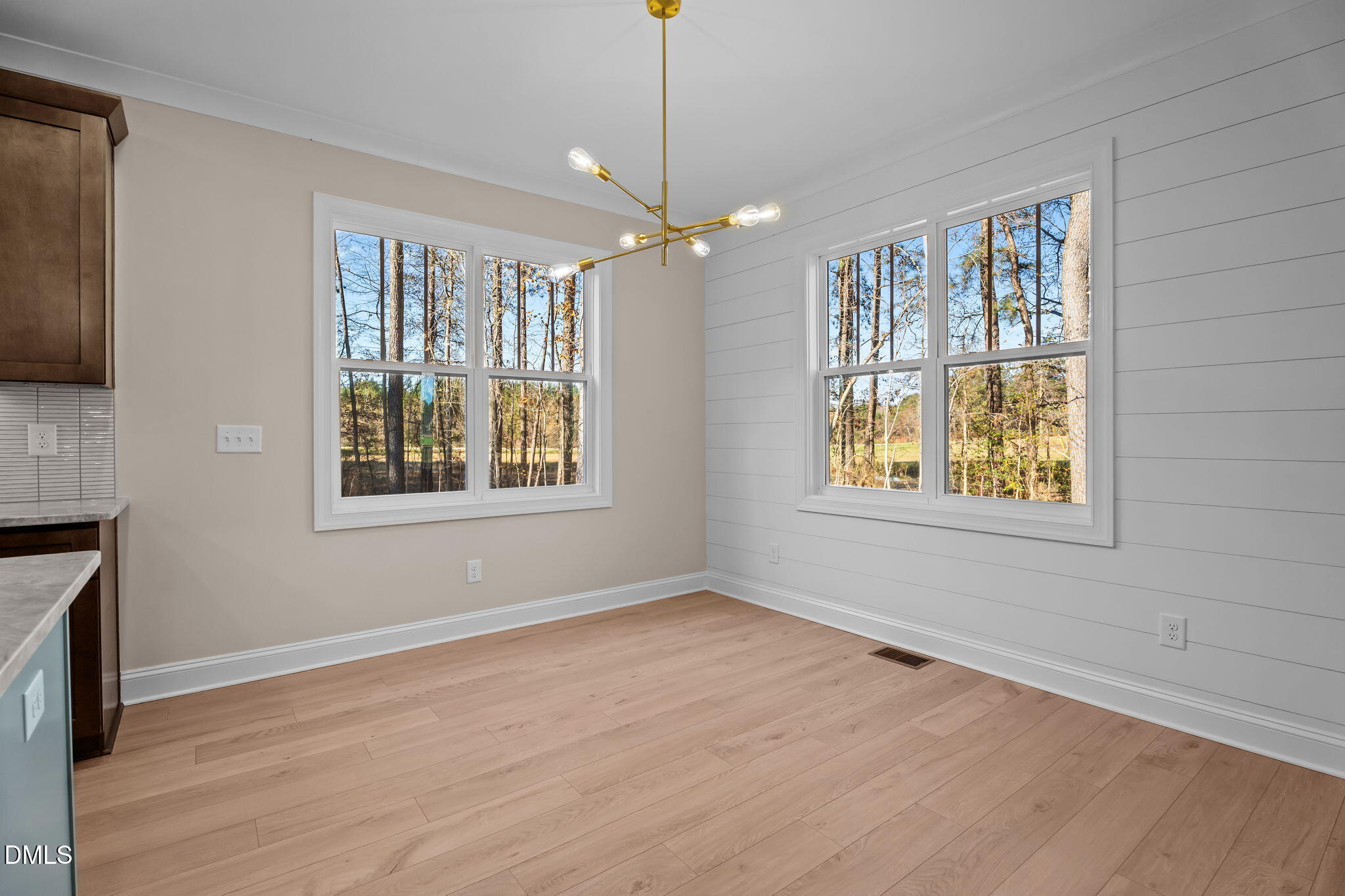 25 Autumnwood Lane