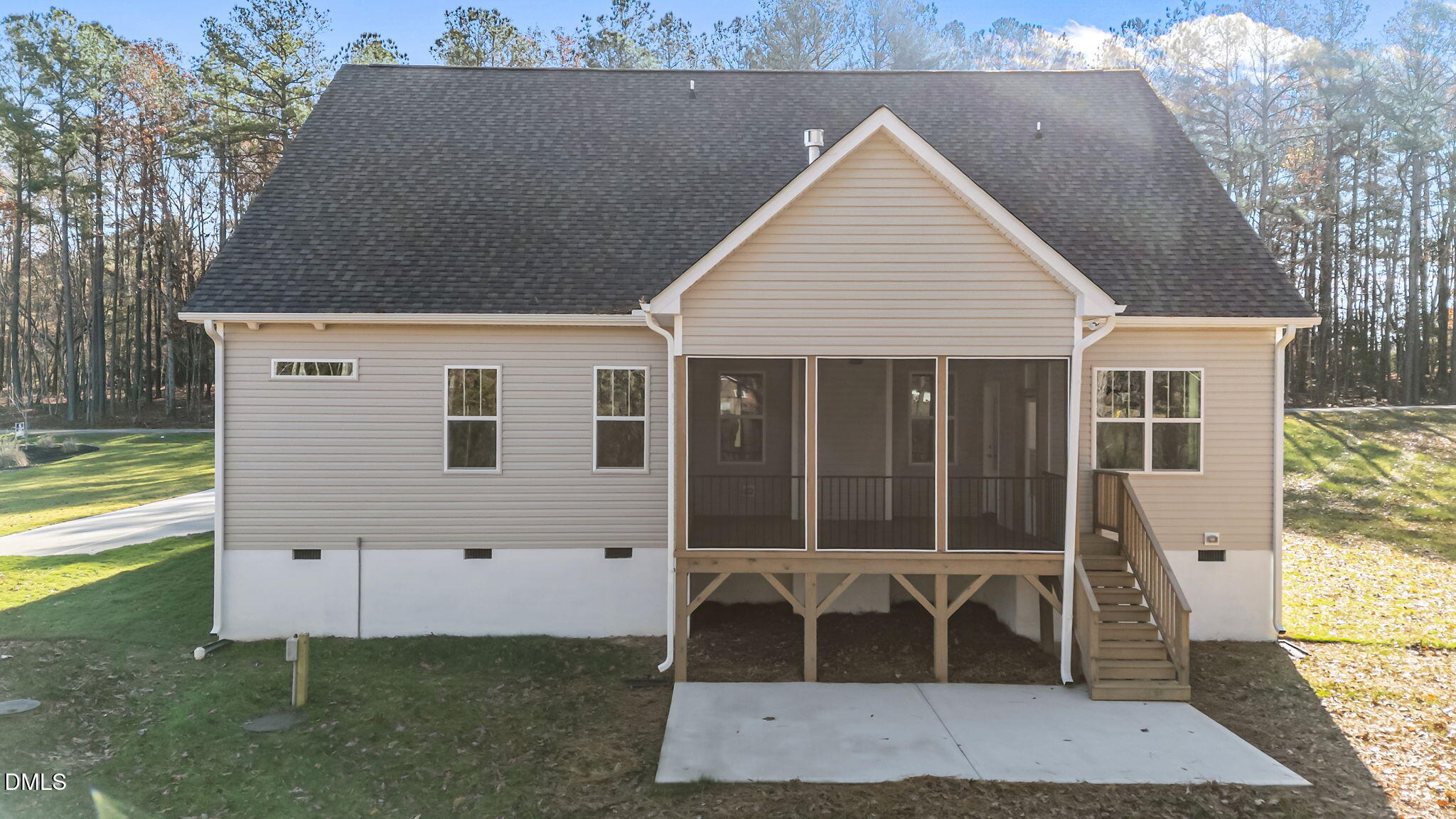25 Autumnwood Lane