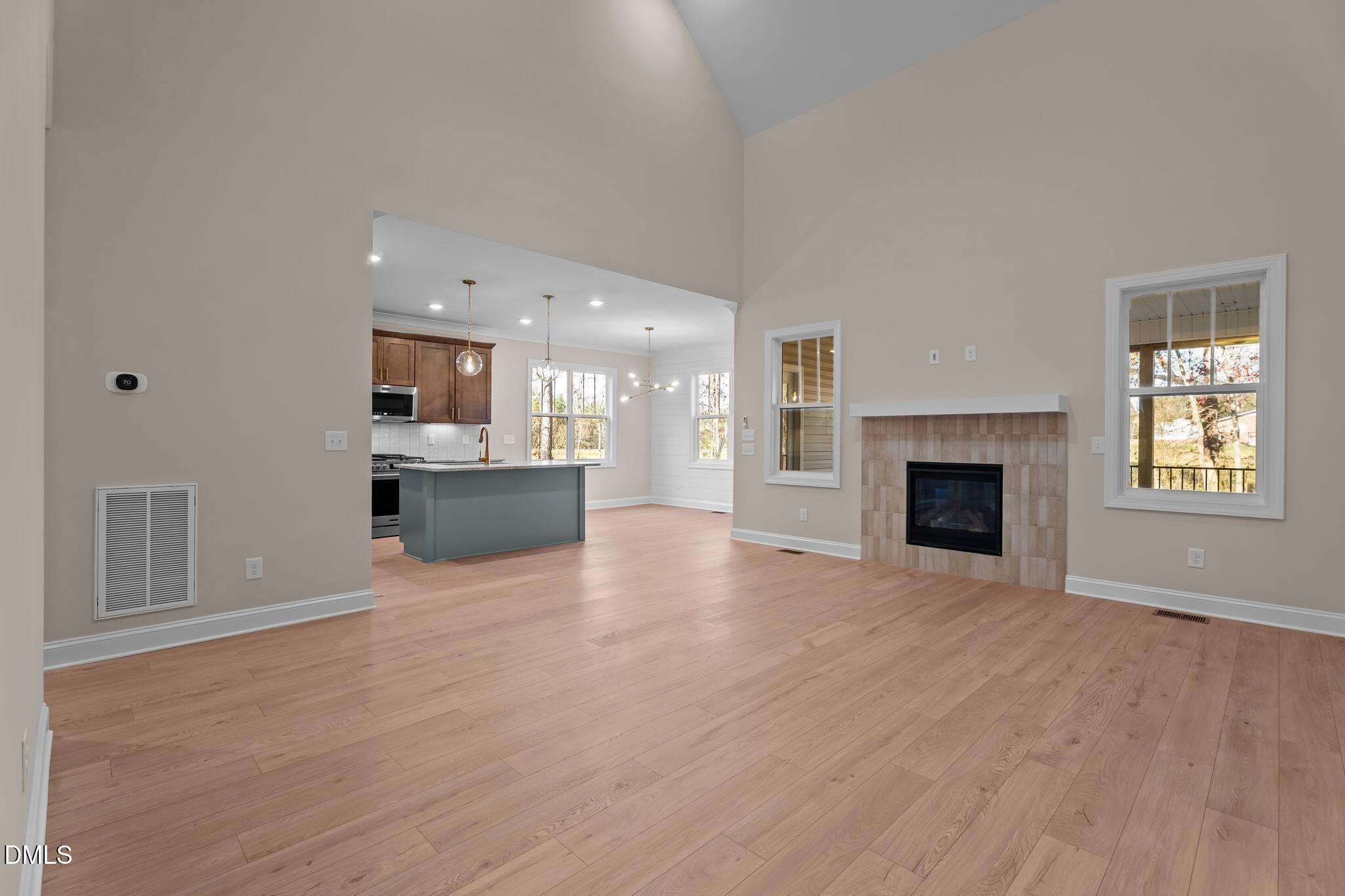 25 Autumnwood Lane