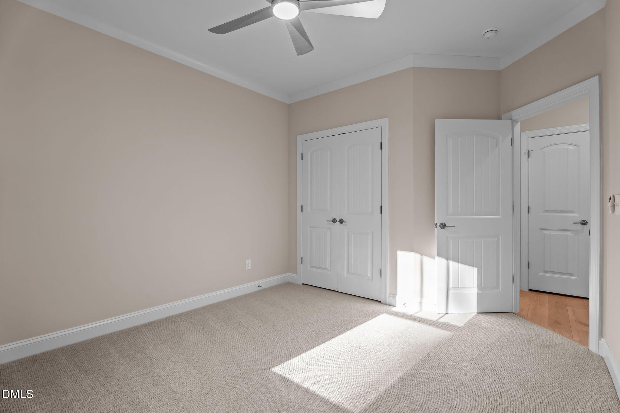 25 Autumnwood Lane