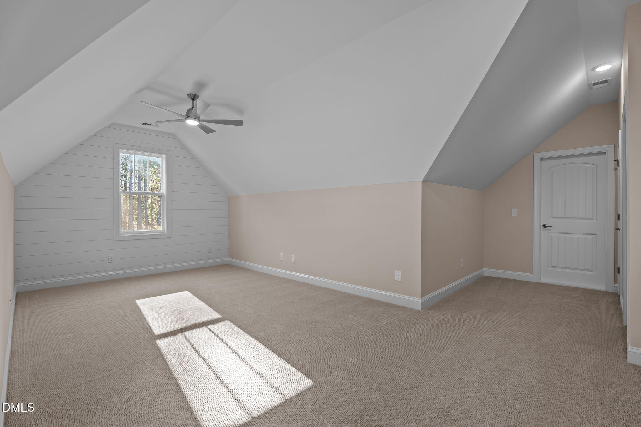 25 Autumnwood Lane