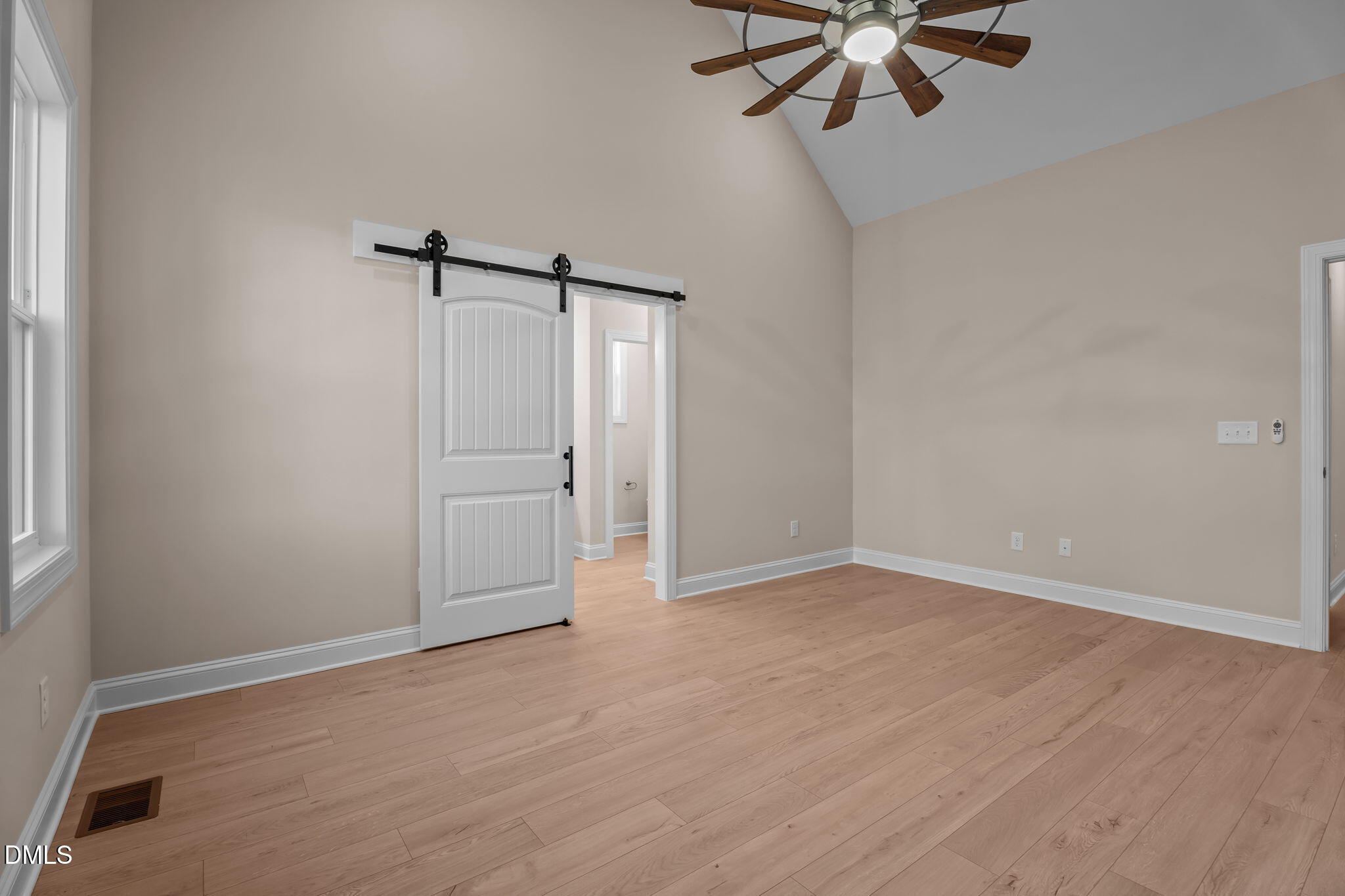 25 Autumnwood Lane