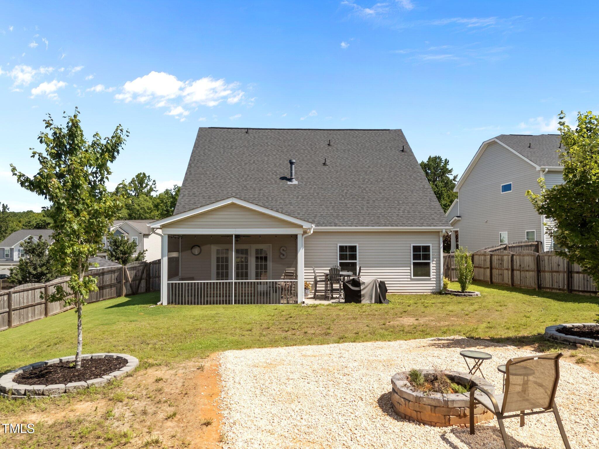 524 Richlands Cliff Drive