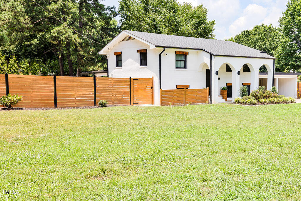 1523 Ivy Lane