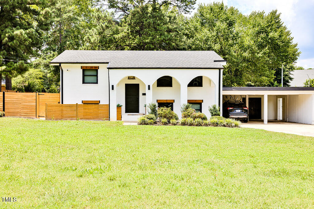 1523 Ivy Lane