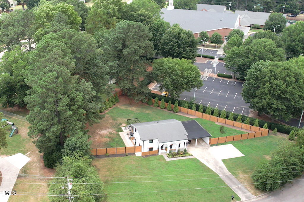 1523 Ivy Lane