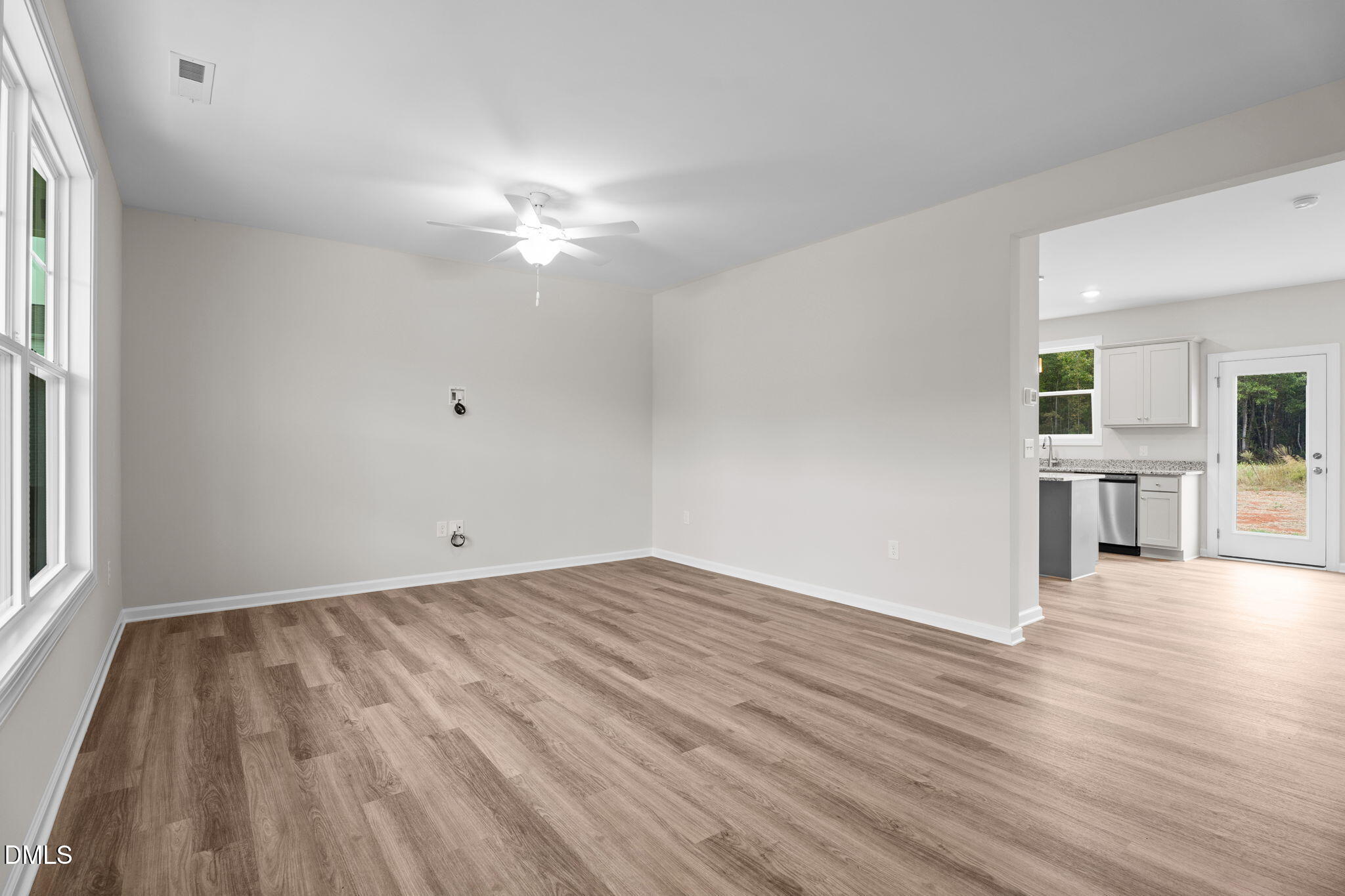 9122 Phoenix Court