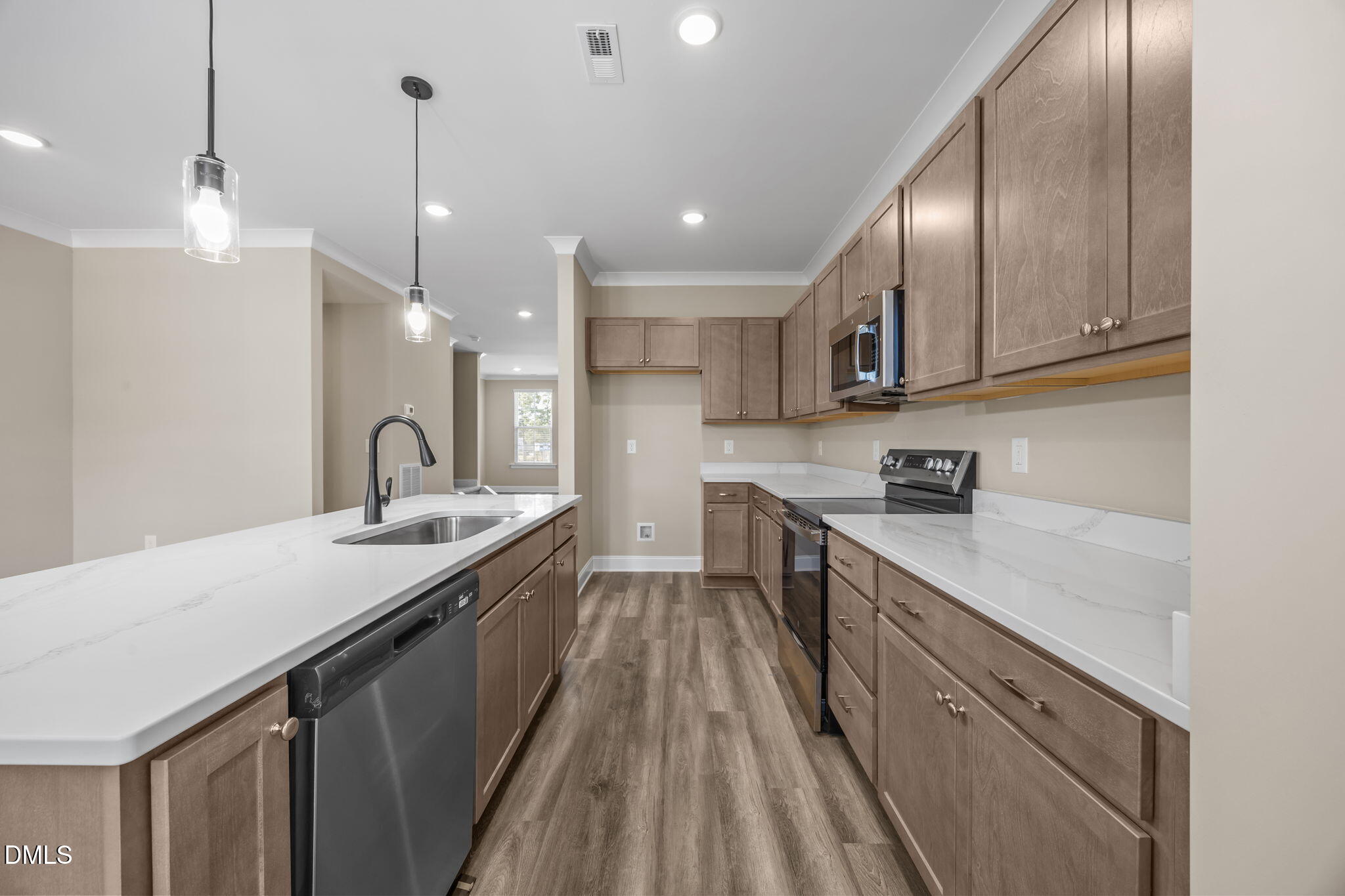 145 Pearl Street # 10