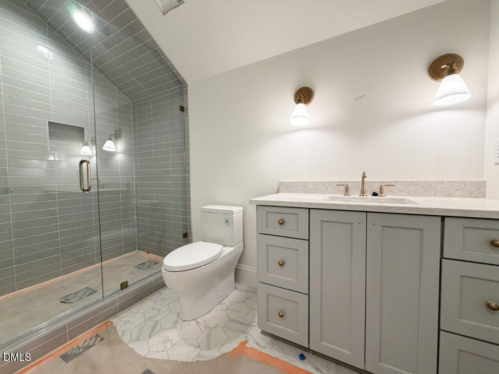 1513 Rock Dove Way