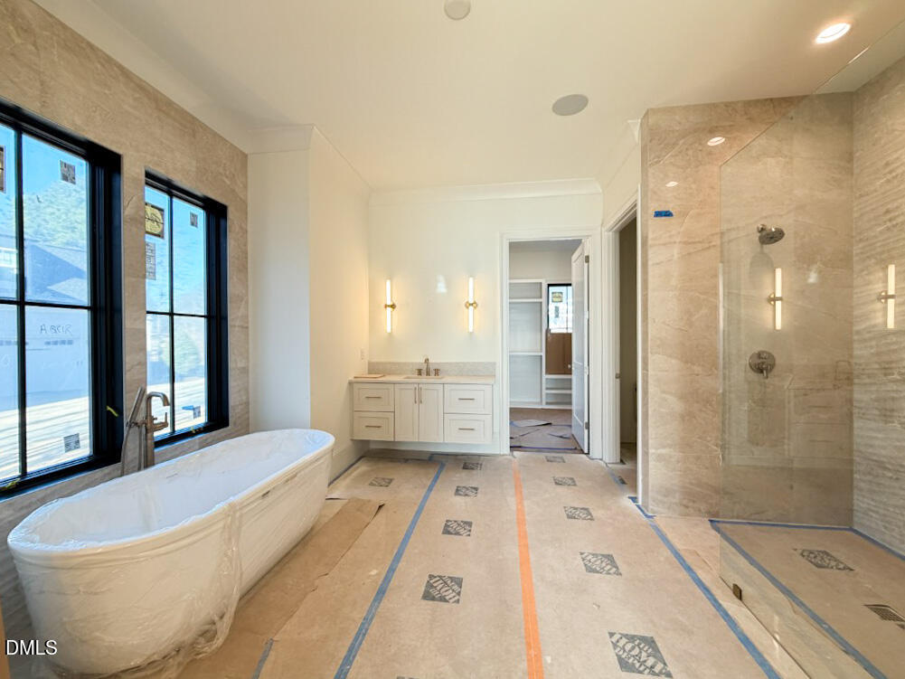 1513 Rock Dove Way