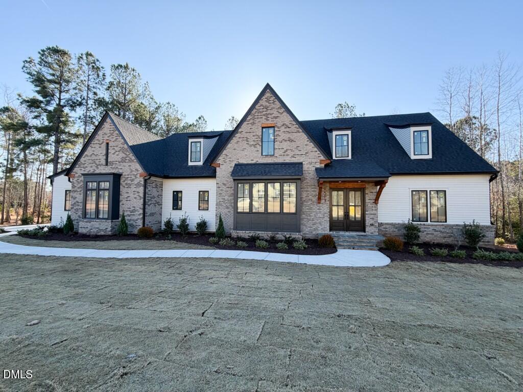 1513 Rock Dove Way