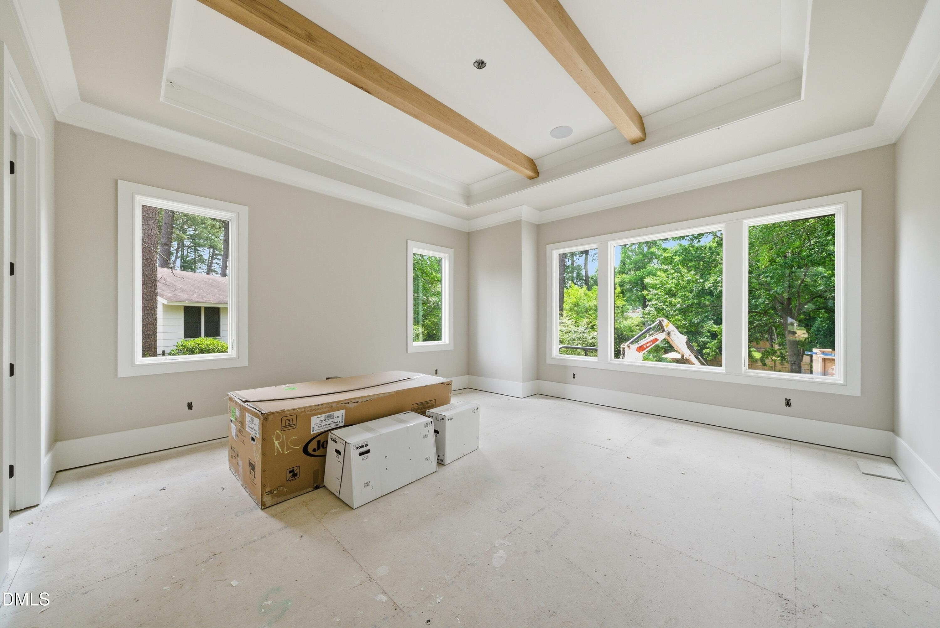 4907 Yadkin Drive