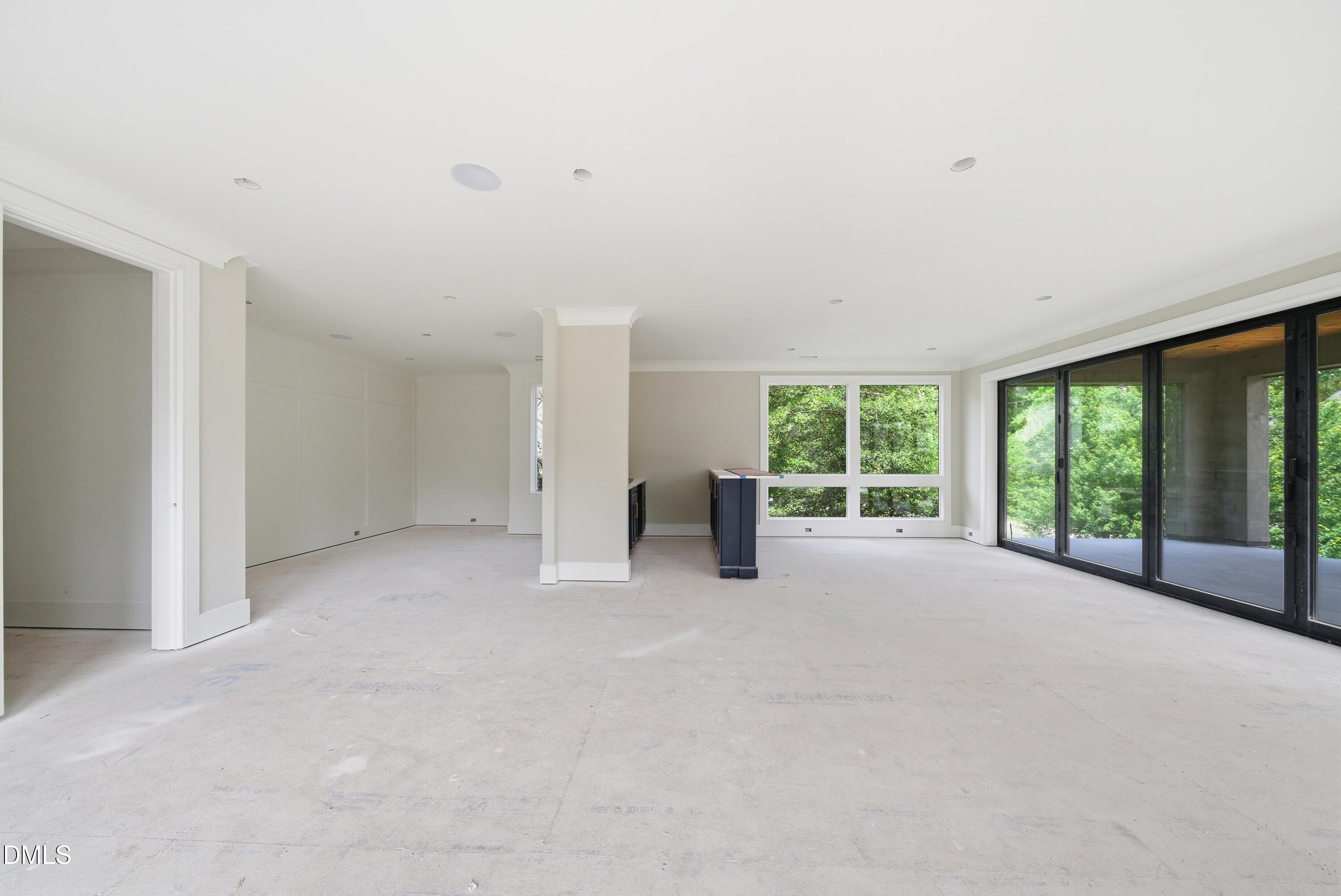 4907 Yadkin Drive
