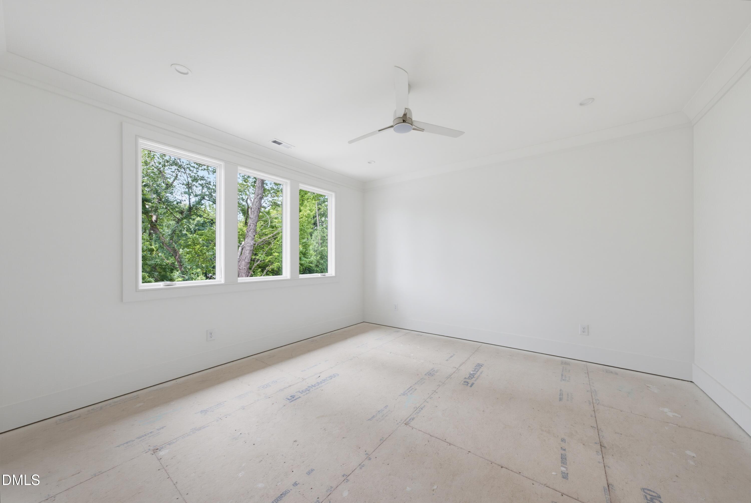 4907 Yadkin Drive