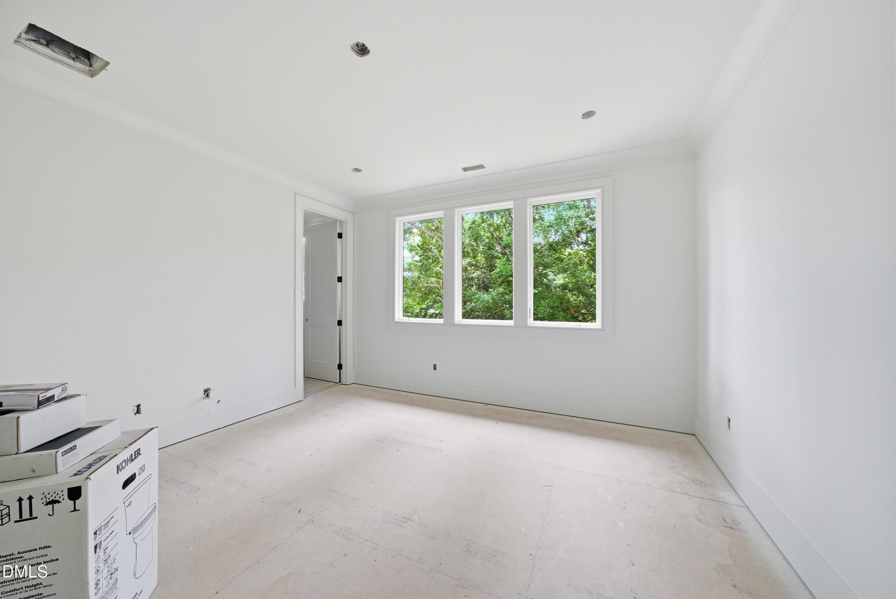 4907 Yadkin Drive